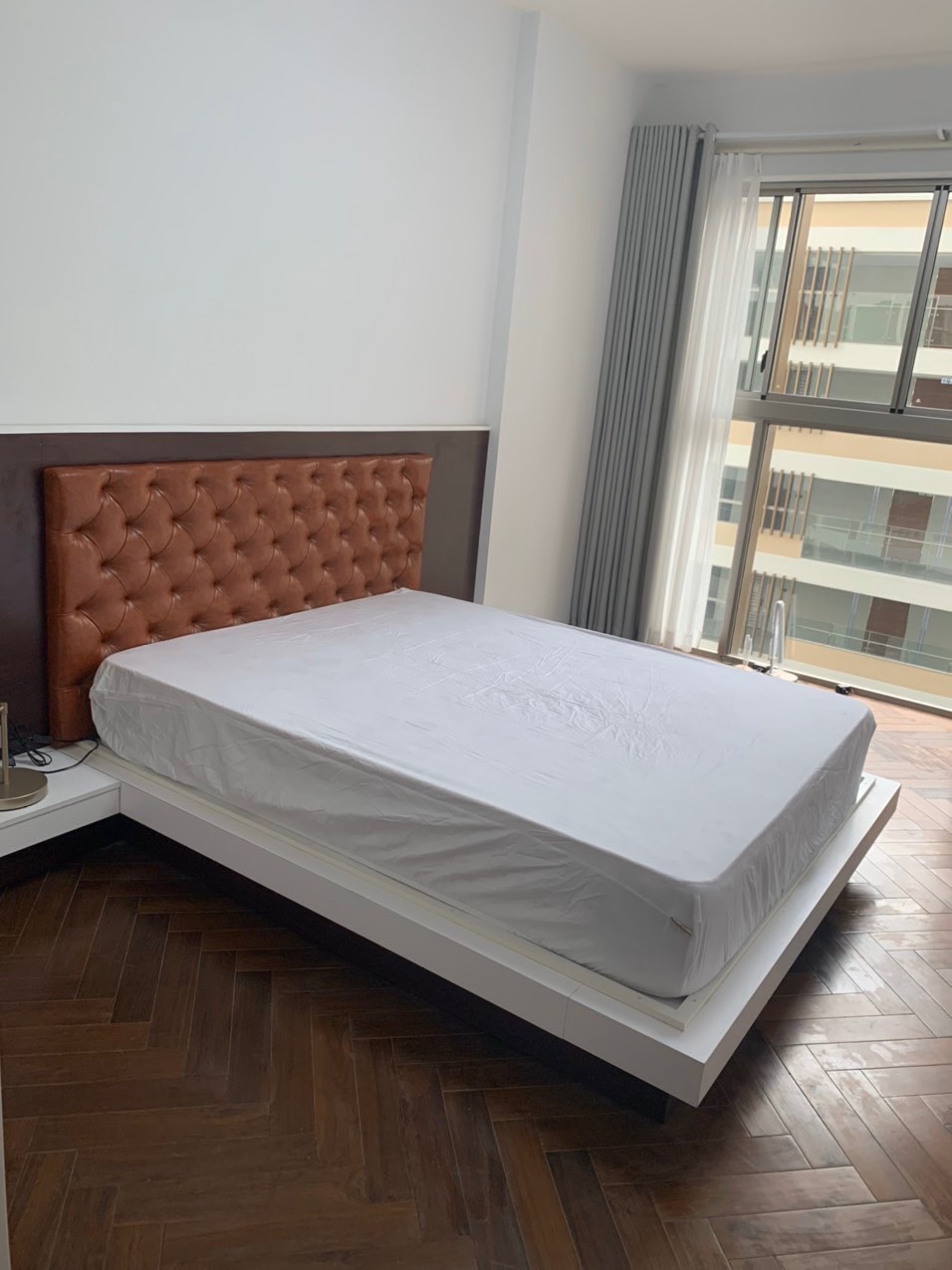 Cần cho thuê gấp căn hộ Midtown The Symphony, phú mỹ hưng, quận 7 . Diện tích: 65m, 1 phòng ngủ , nội thất đầy đủ.  Giá chỉ: 18 tr/ tháng. Quý khách xem nhà liên hệ: hotline Ngọc Thư - 1406