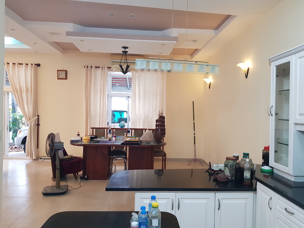 Cho thuê biệt thự đơn lập Mỹ Phú, phú mỹ hưng, quận 7. Diện tích: 300m, 4 phòng ngủ, nội thất cơ bản. Giá: 80 triệu/ tháng. Xem nhà liên hệ: hotline Ngọc Thư - 1476