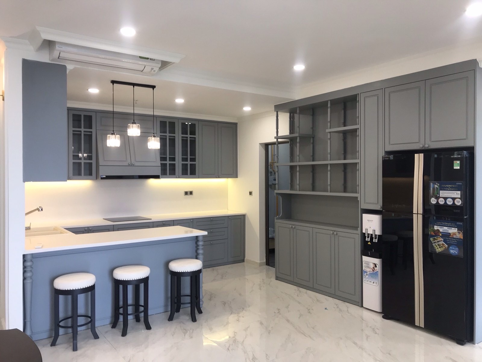 Cần cho thuê căn hộ cao cấp Midtown, phú mỹ hưng, quận 7. Diện tích: 135m,  nội thất cao cấp, 3 phòng ngủ, giá chỉ: 40 triệu/ tháng. Liên hệ xem nhà: hotline Ngọc Thư - 1522