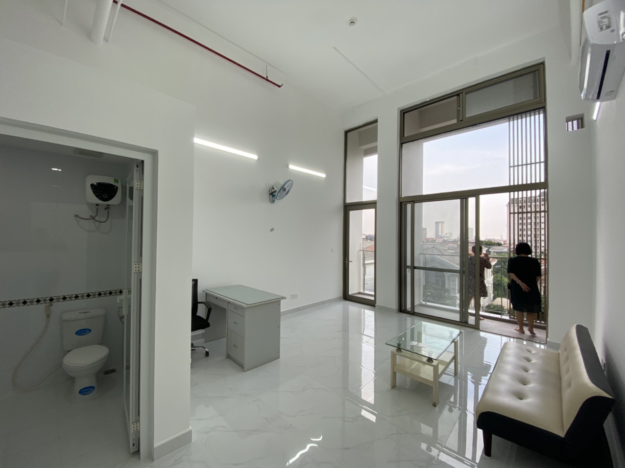 Cho thuê shop tầng 3 làm văn phòng khu Midtown 38m2, giá chỉ: 17 triệu / tháng. Liên hệ xem nhà: hotline Ngọc Thư - 1633