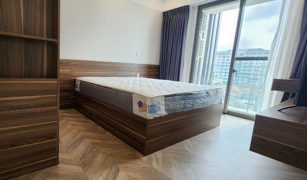 Bán căn hộ cao cấp The Ascentia Phú Mỹ Hưng. Diện tích : 77m, 2 phòng ngủ, nội thất cao cấp. Vừa cho thuê dài hạn, giá chỉ: 6,4 tỷ. Quý khách xem nhà liên hệ: hotline Ngọc Thư - 2073