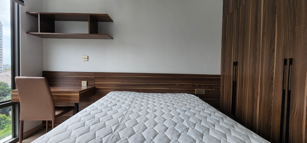 Bán căn hộ cao cấp The Ascentia Phú Mỹ Hưng. Diện tích : 77m, 2 phòng ngủ, nội thất cao cấp. Vừa cho thuê dài hạn, giá chỉ: 6,4 tỷ. Quý khách xem nhà liên hệ: hotline Ngọc Thư - 2072