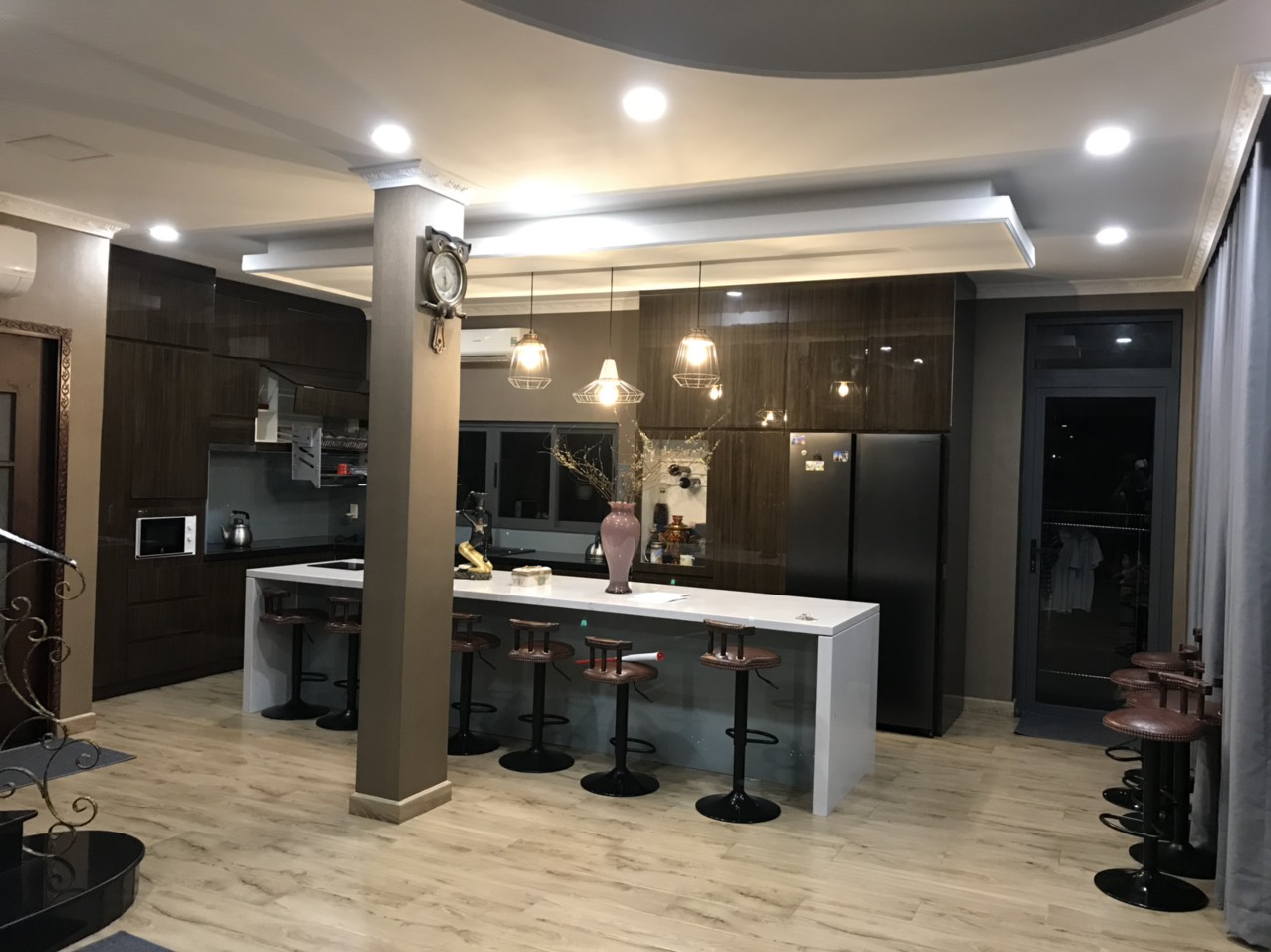 Bán biệt thự song lập Mỹ Hưng nhà đẹp giá 54 tỷ liên hệ hotline xem nhà - 2122