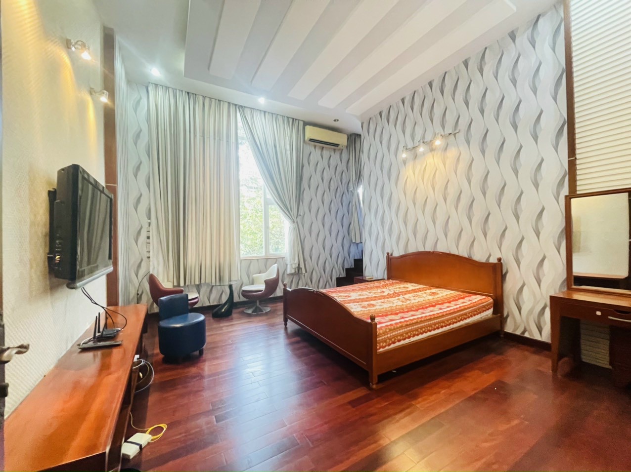 Cho Thuê Biệt Thự liên kế vườn mỹ giang dt 126m nhà đẹp có sân vườn,compound an ninh 24/24 giá 35tr liên hệ hotline xem nhà - 2239
