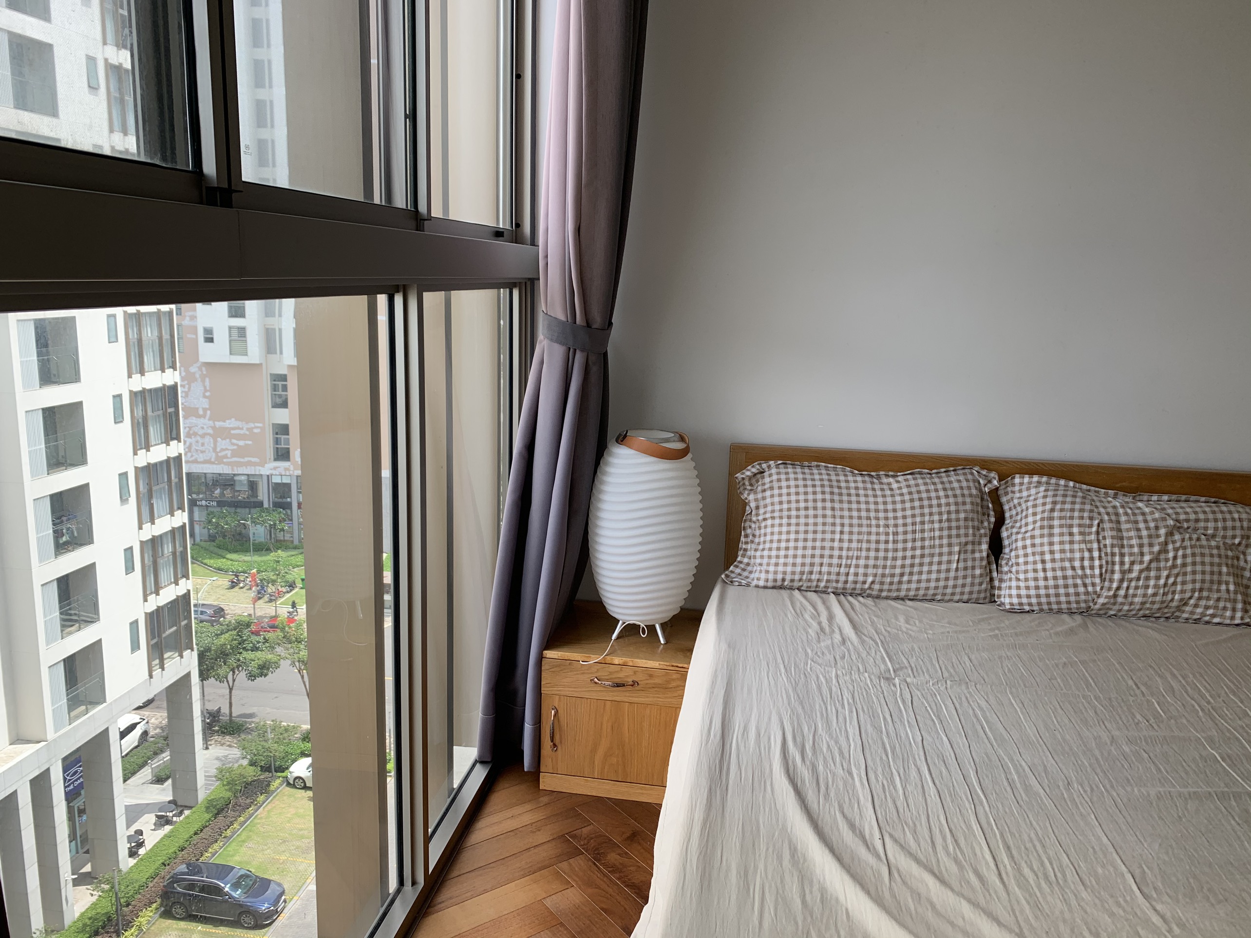 Cho thuê căn hộ Midtown The Grand, phú mỹ hưng, quận 7. Diện tích: 65m, 1 phòng ngủ, nội thất đầy đủ. Giá chỉ 20tr/ tháng. Quý khách xem nhà liên hệ: hotline Ngọc Thư ( zalo, viber) - 2292