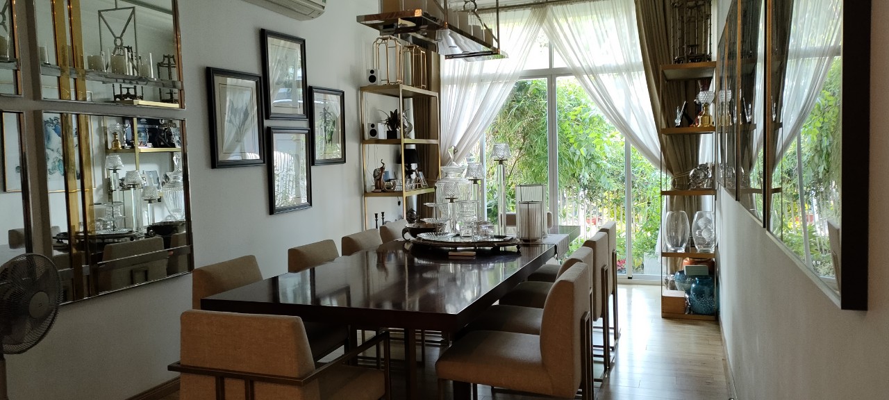Cho thuê biệt thự song lập khu Compound Hưng Thái nhà nội thất đẹp dọn vào ở liền giá 55tr/tháng liên hệ xem nhà hotline - 2713