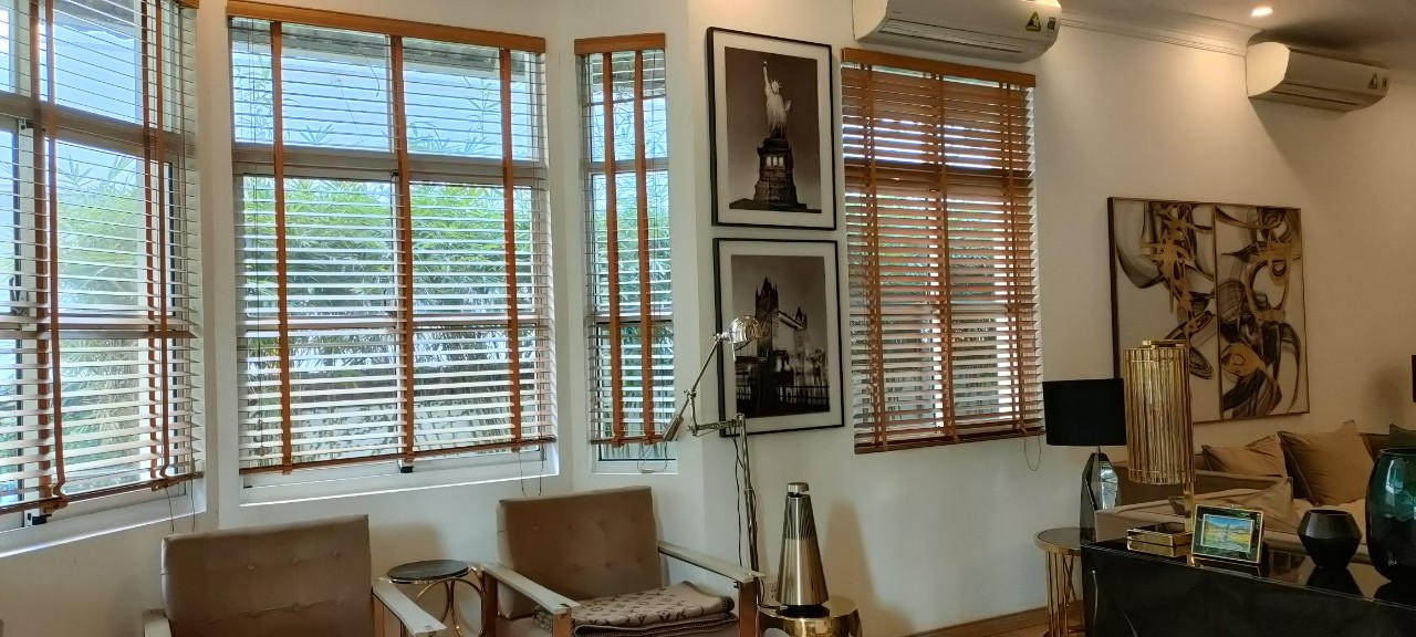Cho thuê biệt thự song lập khu Compound Hưng Thái nhà nội thất đẹp dọn vào ở liền giá 55tr/tháng liên hệ xem nhà hotline - 2715