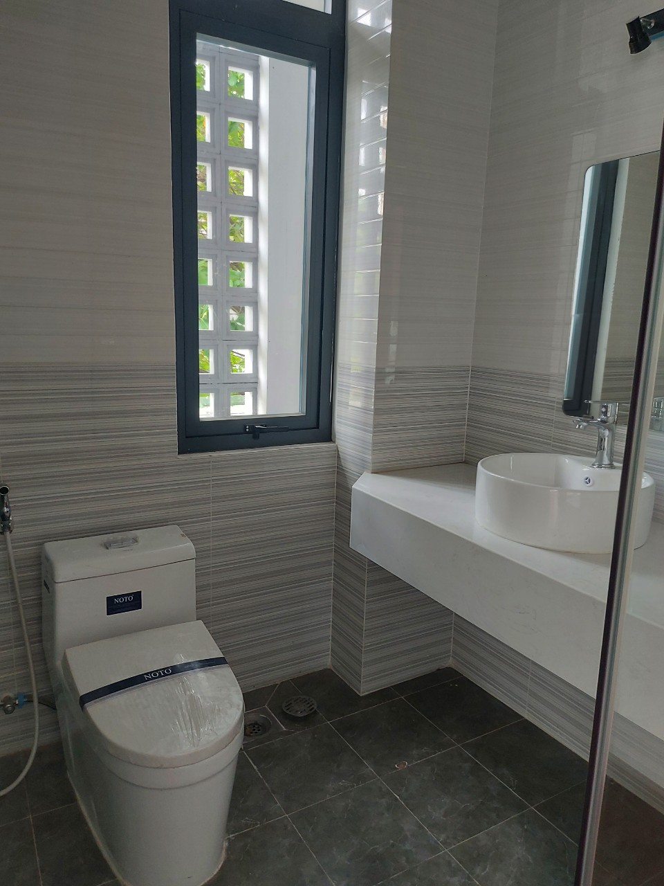 Cho Thuê Biệt Thự Song Lập Khu Mỹ Hưng nhà mới đẹp giá 50tr/tháng liên hệ xem nhà hotline - 2793