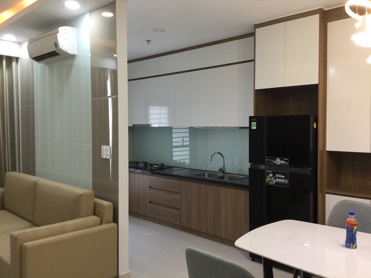 Cần cho thuê căn hộ Hưng Phúc, Nguyễn Lương Bằng . Diện tích: 82m, 2 Phòng ngủ, đủ nội thất, vào ở ngay,  giá chỉ 17 triệu/ tháng. Quý khách xem nhà liên hệ: hotline Ngọc Thư ( zalo, viber) - 2831