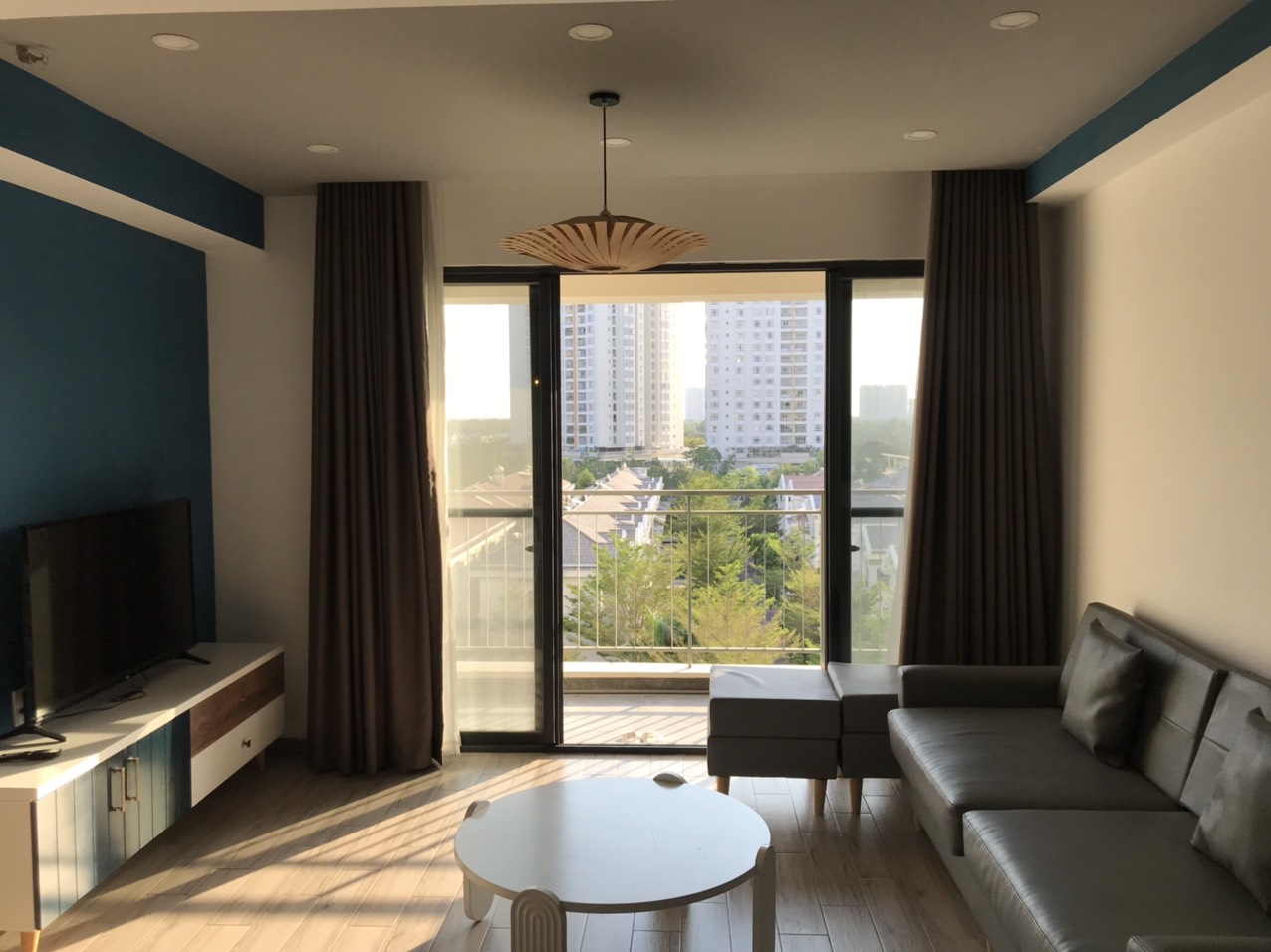 Cho thuê căn hộ Nam Phúc Phú Mỹ Hưng. Diện tích: 110m, 3 phòng ngủ, nội thất đầy đủ, giá chỉ: 25 triệu/ tháng. Quý khách xem nhà liên hệ: hotline Ngọc Thư - 2835