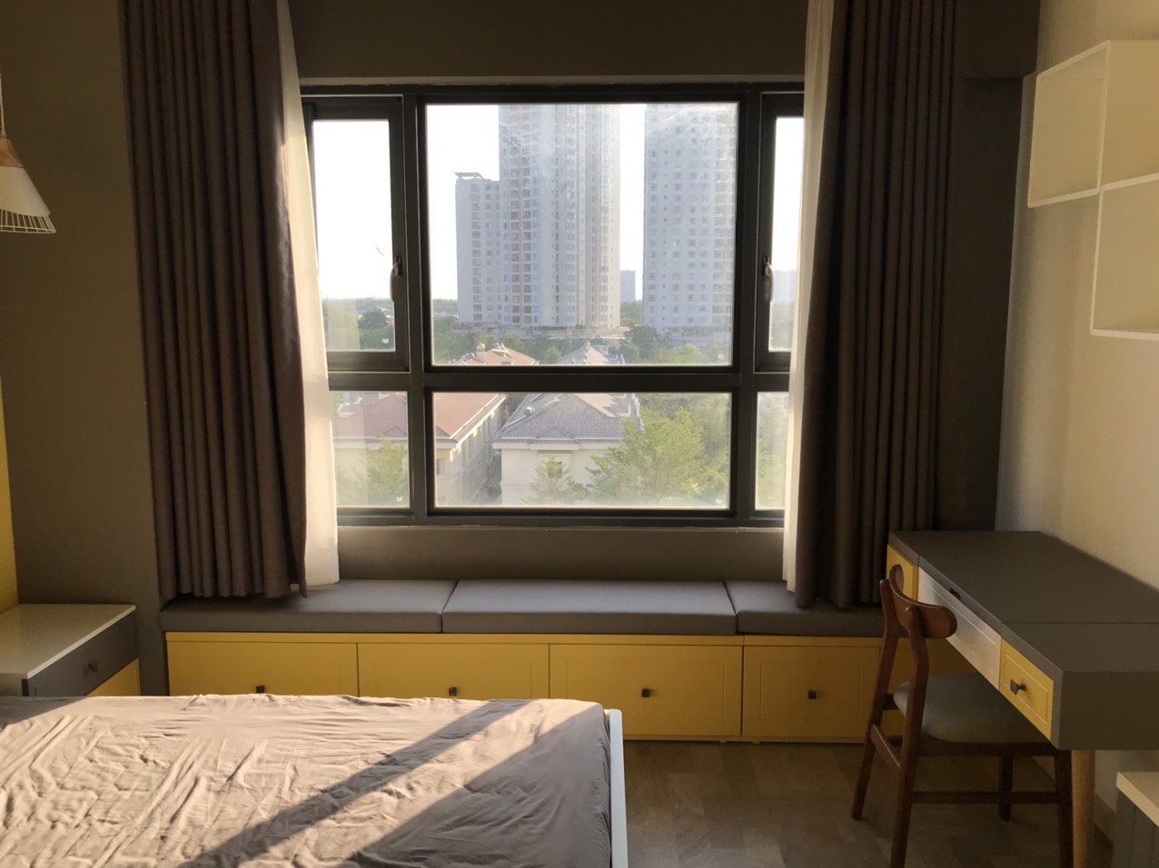 Cho thuê căn hộ Nam Phúc Phú Mỹ Hưng. Diện tích: 110m, 3 phòng ngủ, nội thất đầy đủ, giá chỉ: 25 triệu/ tháng. Quý khách xem nhà liên hệ: hotline Ngọc Thư - 2838