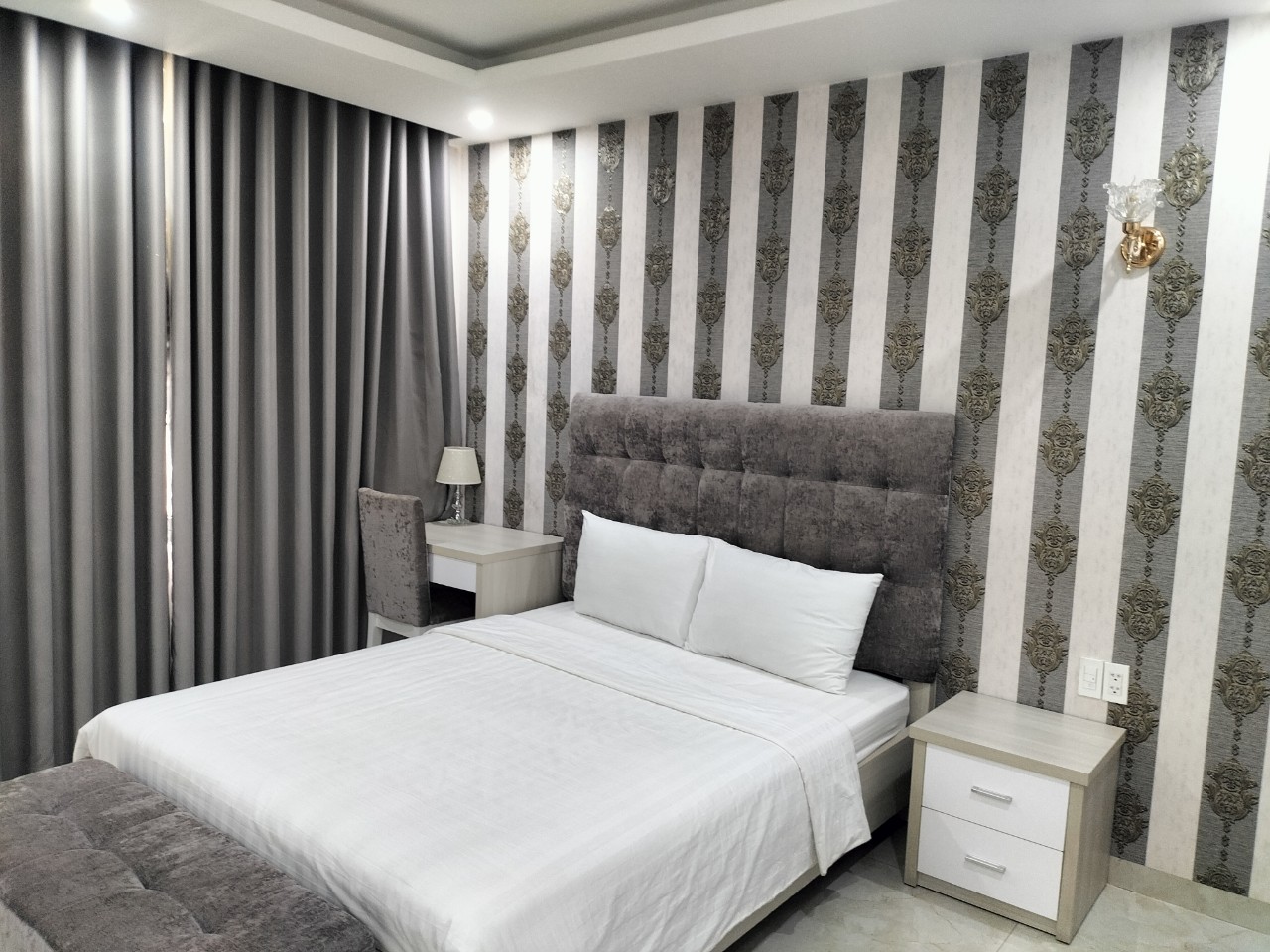 Cho thuê Căn hộ dịch vụ Phú Mỹ Hưng khu Hưng gia 3 ,Full nội thất, mới 100%. Giá 9tr/tháng. Vui lòng liên hệ: hotline6/Zalo/Viber - 3096