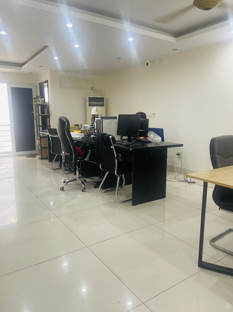 Cho thuê nhà nguyên căn đường Cao Triều Phát. Đường thông đẹp nhất khu Hưng Gia Hưng Phước. Hướng Nam. Cho thuê nghành nghề sạch sẽ. Liên hệ: hotline Em Thành Luân - 3293