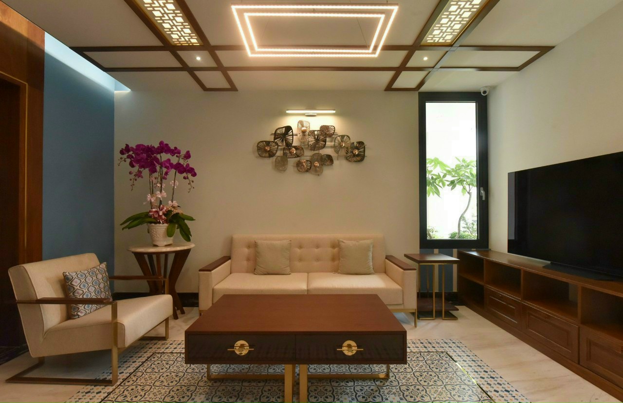 Bán nhanh nhà phố đẹp góc công viên Nội Khu Hưng Gia 2 , Phú Mỹ Hưng, Phường Tân Phong, Quận 7. Diện tích: 8x18.5m, hầm,1 trệt 1 lững 3 lầu tầng áp mái, Nhà có thang máy, hướng Bắc, Giá bán 63 tỷ. Vui lòng LH: hotline6 - 3363