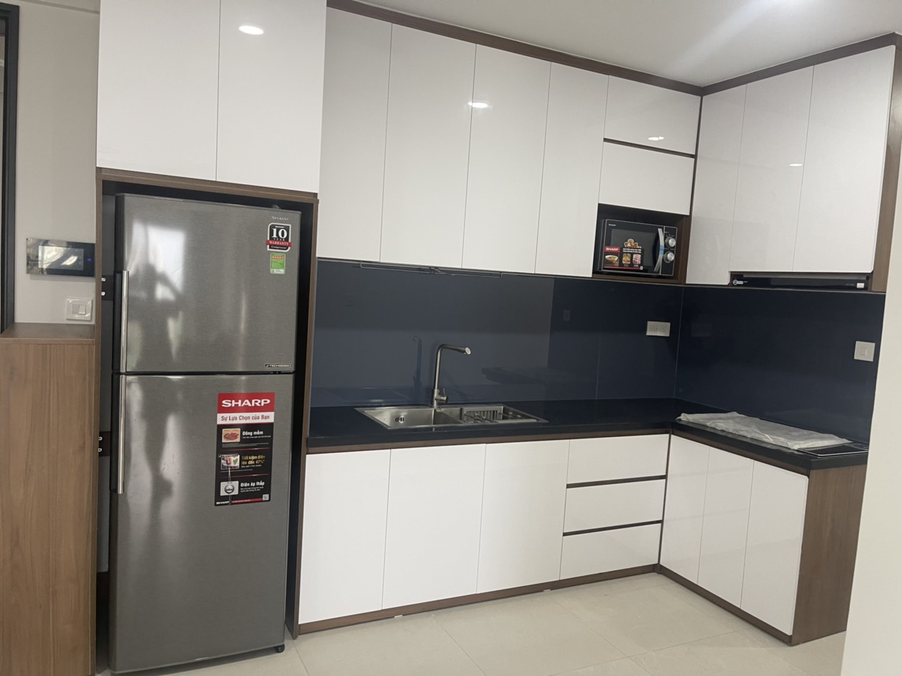 Cần cho thuê căn hộ Hưng Phúc Premier Phú Mỹ Hưng. Diện tích: 69m, 2 Phòng ngủ, đủ nội thất giá chỉ 17 triệu/ tháng. Quý khách xem nhà liên hệ: hotline Ngọc Thư ( zalo, viber) - 3386