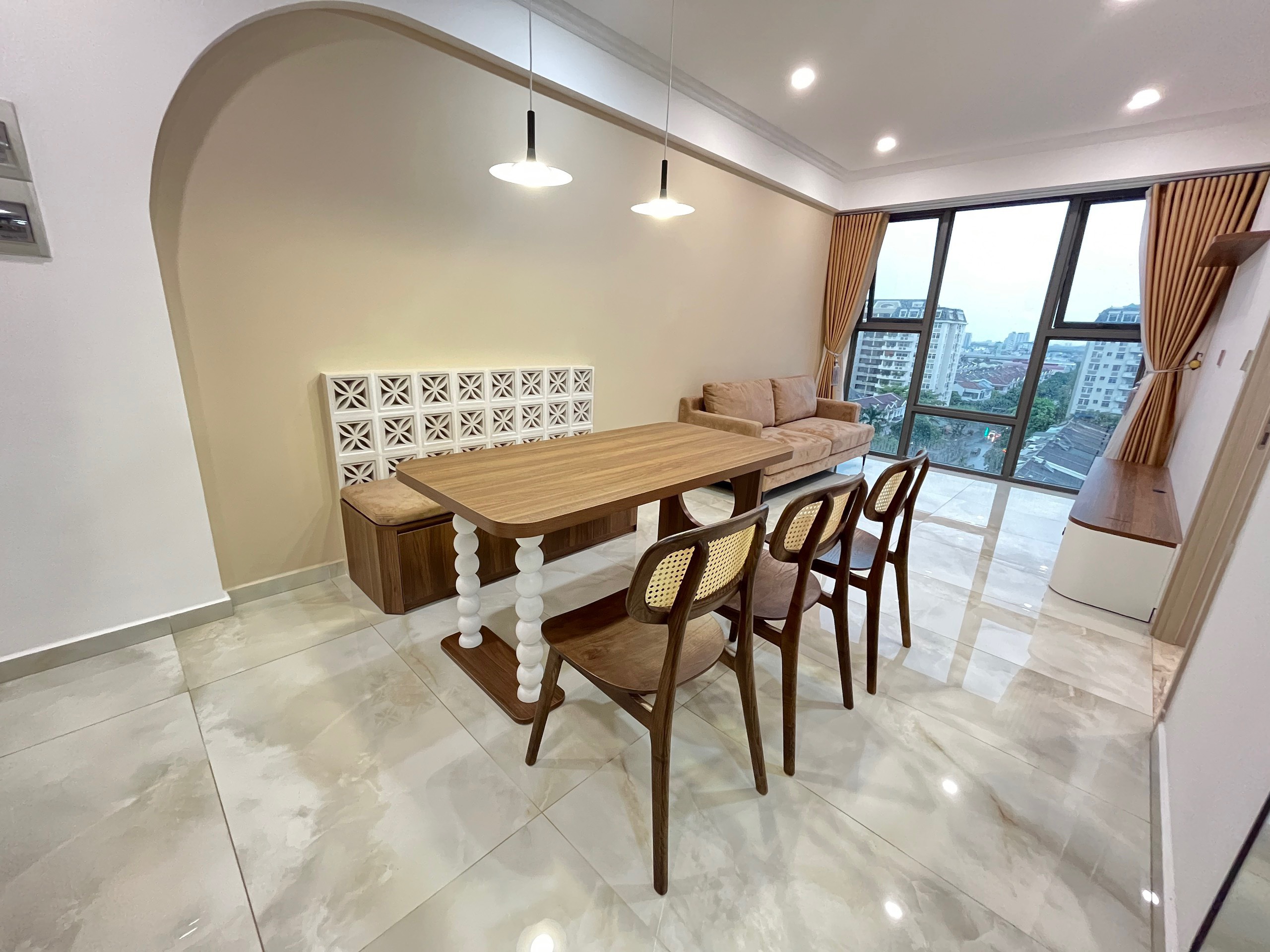 Cho thuê căn hộ The Ascentia Phú Mỹ Hưng, 56m vuông, 1 phòng ngủ, nội thất cao cấp. Giá chỉ có: 19 triệu/ tháng. Quý khách xem nhà liên hệ: hotline Ngọc Thư - 3574