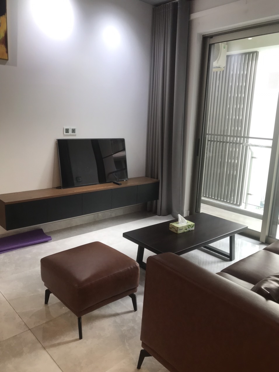 Cần cho thuê căn hộ Midtown The Peak, Phú Mỹ Hưng. Diện tích: 81m, 2 phòng ngủ, 2wc. Nội thất cao cấp, View hồ bơi. Giá chỉ: 25 triêu/ tháng, có ô đậu xe miễn phí. Quý khách xem nhà liên hệ: hotline Ngọc Thư ( zalo, viber) - 3581