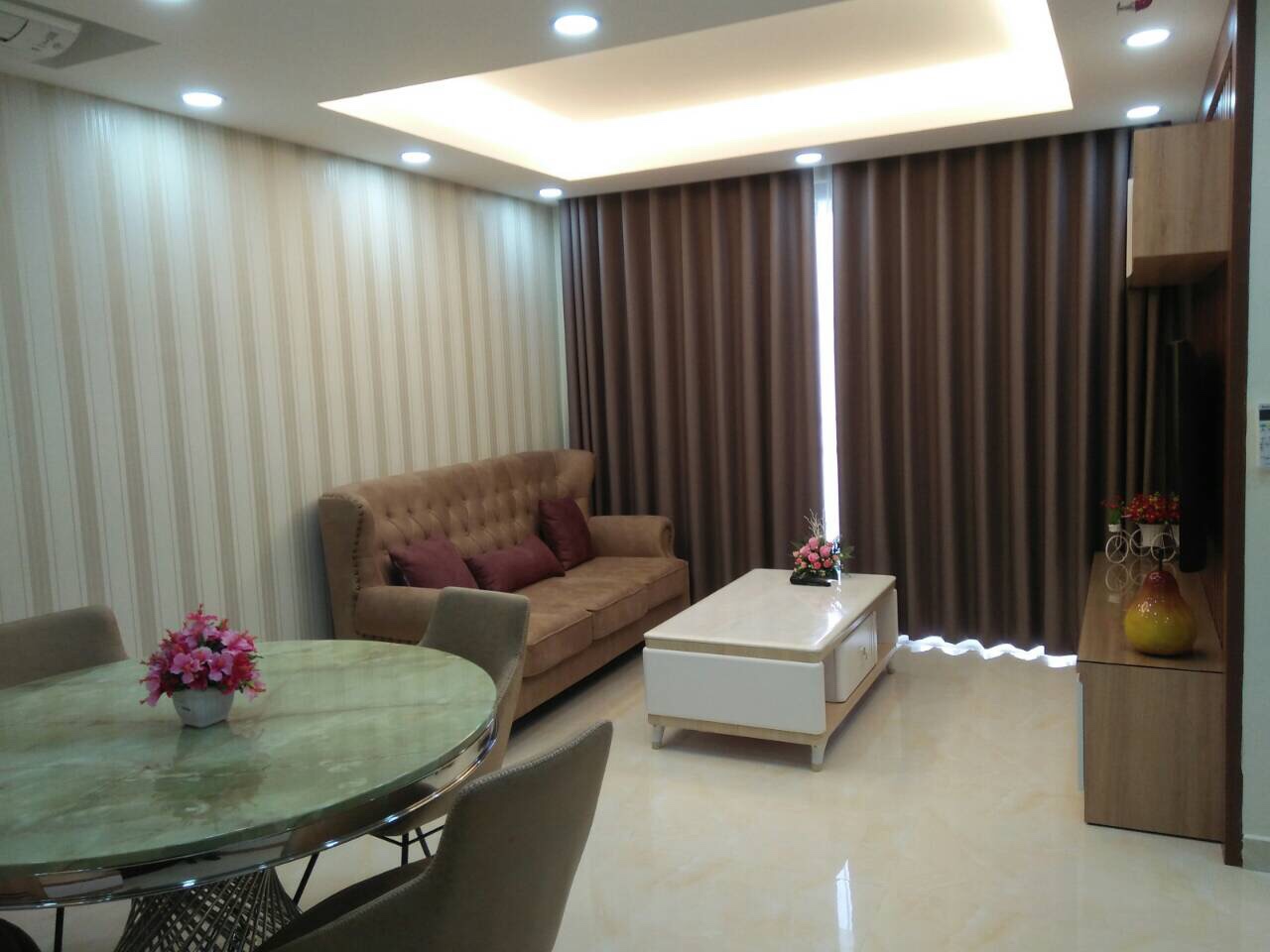 Cho thuê Hưng Phúc Residence, diện tích 98m, 3 phòng ngủ, 2 wc . Nội thất đầy đủ, lầu cao.  Giá chỉ: 25 triệu/ tháng. Quý khách xem nhà liên hệ: hotline Ngọc Thư - 3777