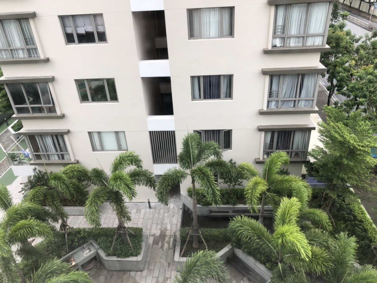 Cần cho thuê căn hộ Hưng Phúc Residence Phú Mỹ Hưng. Diện tích: 98m, 3 Phòng ngủ, 2wc, nội thất đầy đủ, cao cấp, sang trọng. giá chỉ 23 triệu/ tháng. Quý khách xem nhà liên hệ: hotline Ngọc Thư ( zalo, viber) - 3981