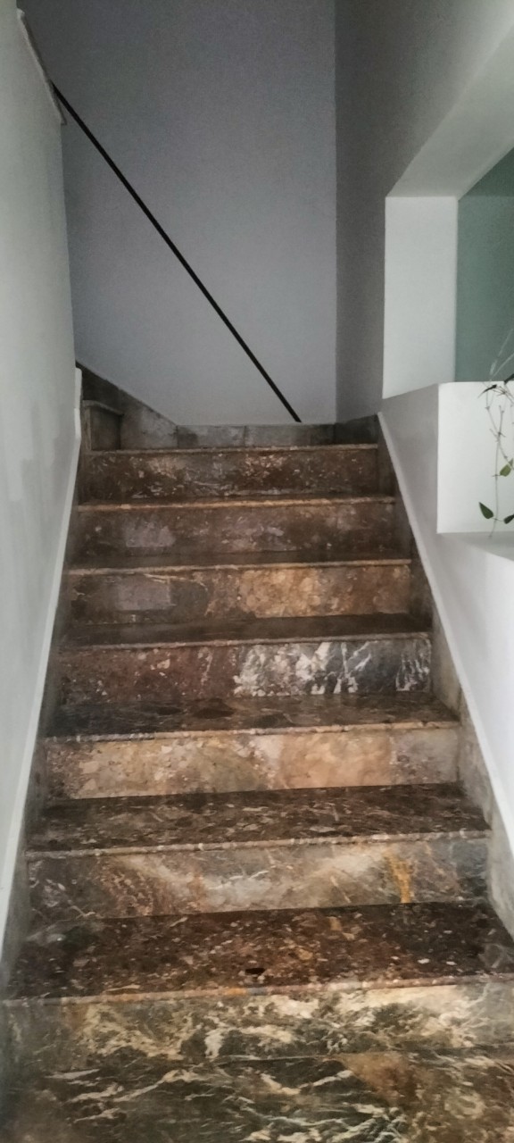 Phú Mỹ Hưng ,Cho thuê nhà phố Hưng Gia 4, đường Phan Khiêm Ích,DT:111m2( 6x185), 1 trệt,lững ,2 lầu, áp mái,nội thất cơ bản. Giá 3.200$/ tháng. Vui lòng liên hệ: hotline /Zalo - 4222