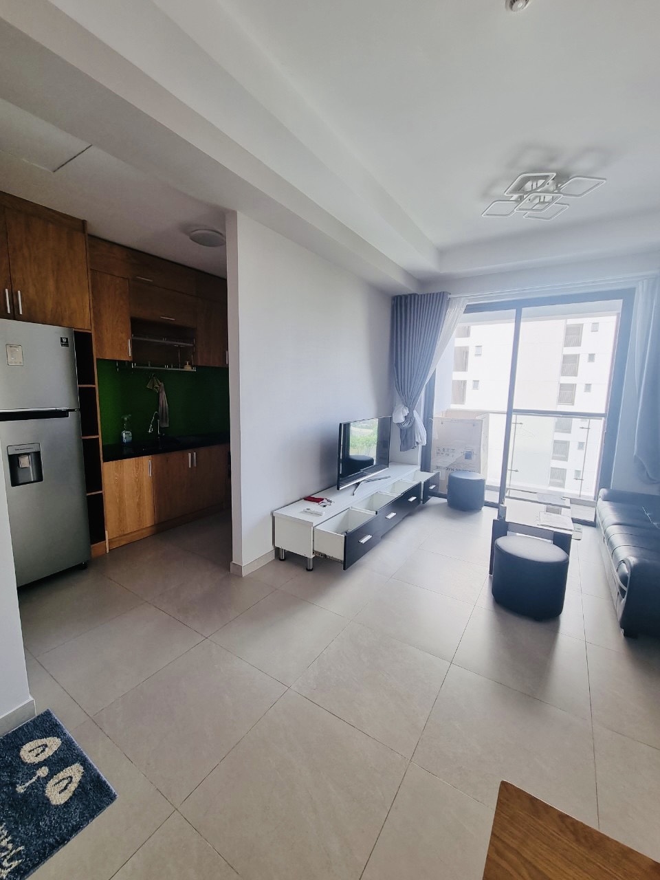 Cho thuê căn hộ Hưng Phúc Premier - Phú Mỹ Hưng. Diện tích 83m , căn góc , 2 phòng ngủ, 2 wc. View biệt thự không bị ồn, có ô đậu xe riêng. Giá chỉ: 21 triệu/ tháng. Anh chị xem nhà liên hệ: hotline Ngọc Thư ( zalo, viber)
