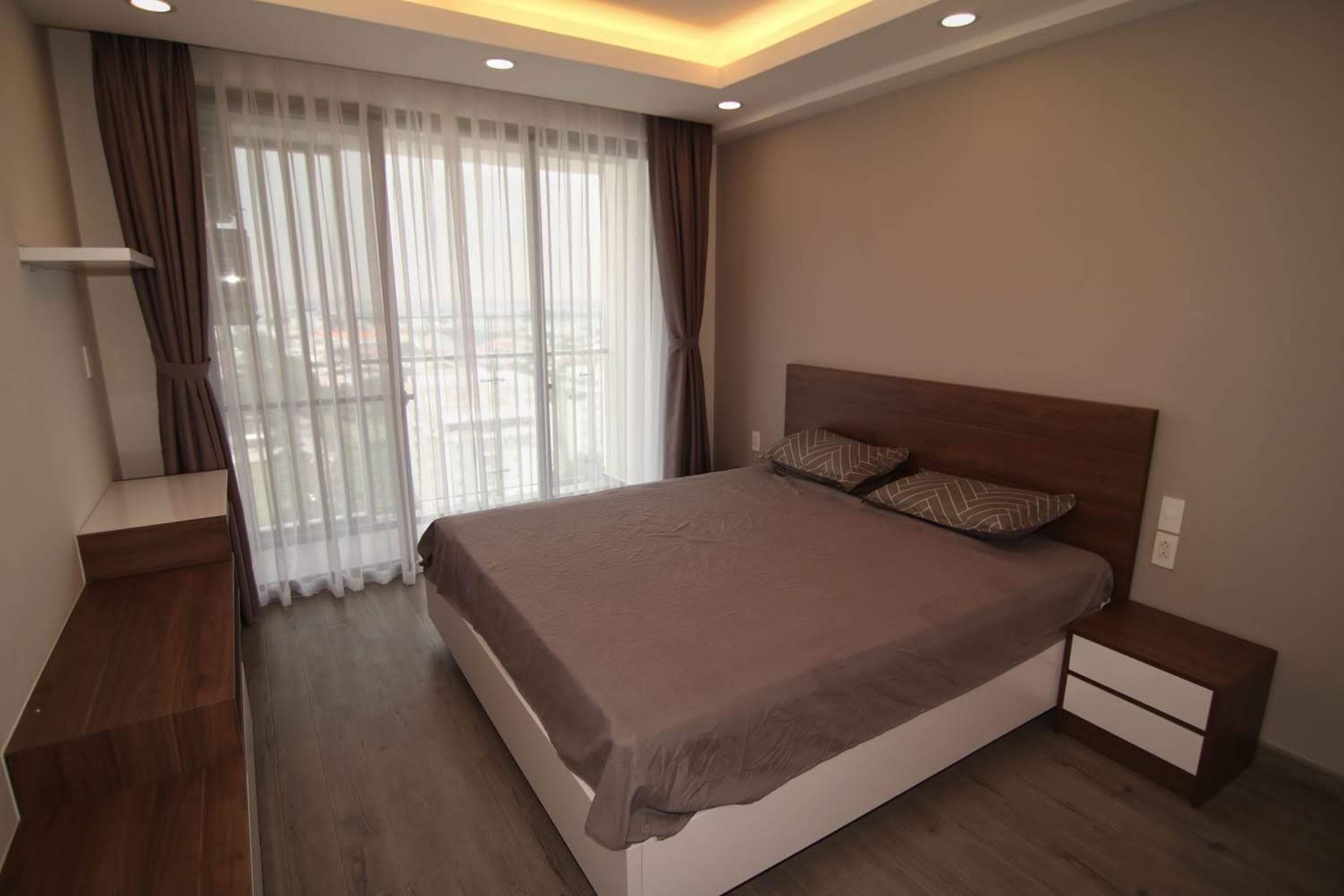 Cho thuê căn hộ Hưng Phúc Residence Phú Mỹ Hưng. Diện tích: 82m, 2 phòng ngủ, nội thất đầy đủ, lầu cao. Giá chỉ: 19 triệu/ tháng. Quý khách xem nhà liên hệ: hotline Ngọc Thư ( zalo, viber) - 4571