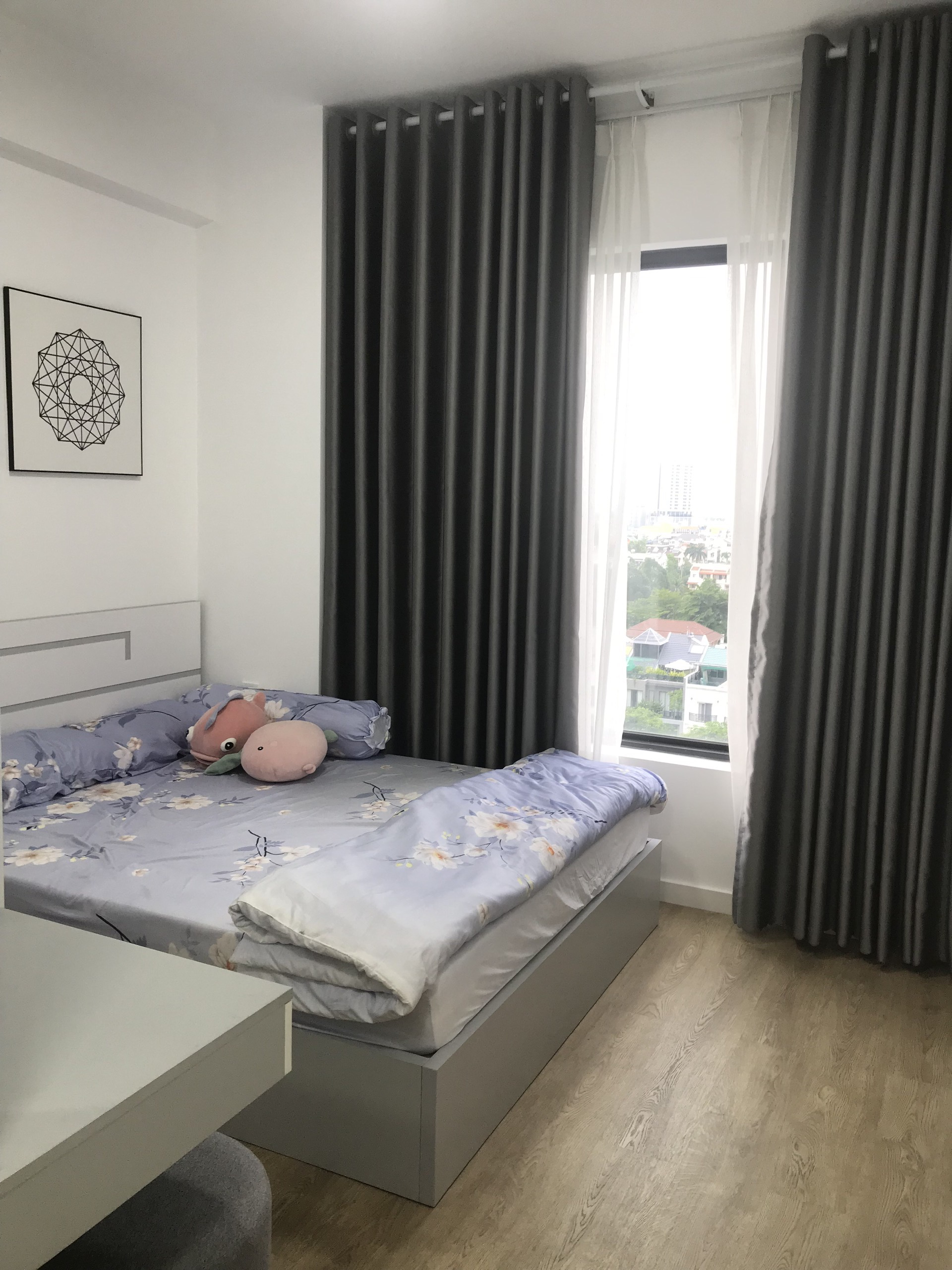 Cho thuê căn hộ Hưng Phúc Premier Phú Mỹ Hưng. Diện tích: 69 m, 2 phòng ngủ, nội thất đầy đủ, lầu cao. Giá chỉ: 18 triệu/ tháng. Quý khách xem nhà liên hệ: hotline Ngọc Thư ( zalo, viber) - 4589