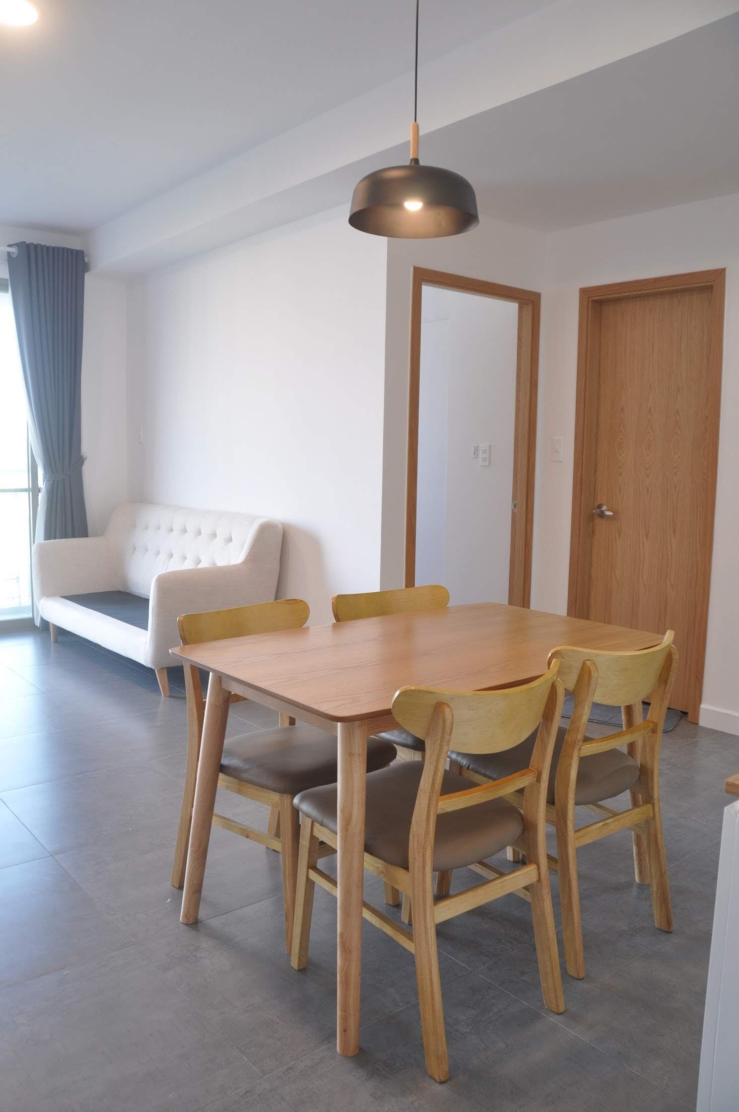 Cho thuê căn hộ Hưng Phúc Residence Phú Mỹ Hưng. Diện tích: 78 m, 2 phòng ngủ, nội thất đầy đủ, lầu cao. Giá chỉ: 17 triệu/ tháng. Quý khách xem nhà liên hệ: hotline Ngọc Thư( zalo, viber) - 4646