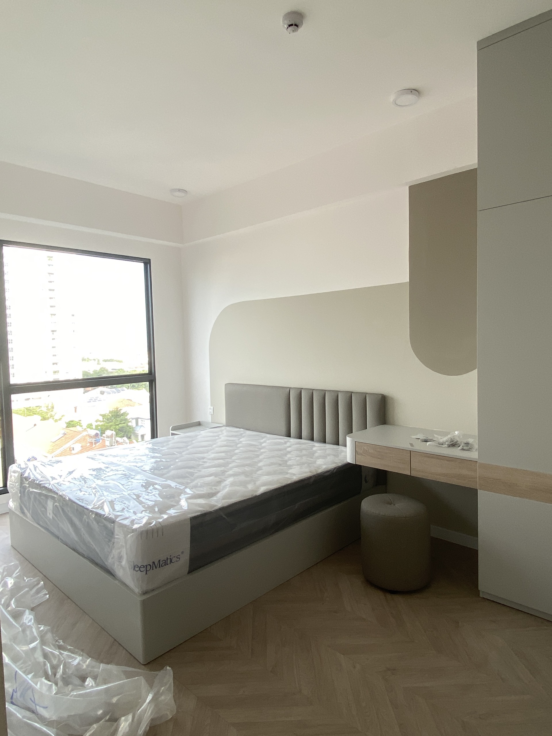 Cần cho thuê căn hộ cao cấp Antonia - Phú Mỹ Hưng. Diện tích: 80m, nội thất đầy đủ, 2 phòng ngủ, nhà mới thiết kế chưa ai ở, Giá chỉ: 25 triệu/ tháng . Khách xem nhà liên hệ: hotline Ngọc Thư - 4699