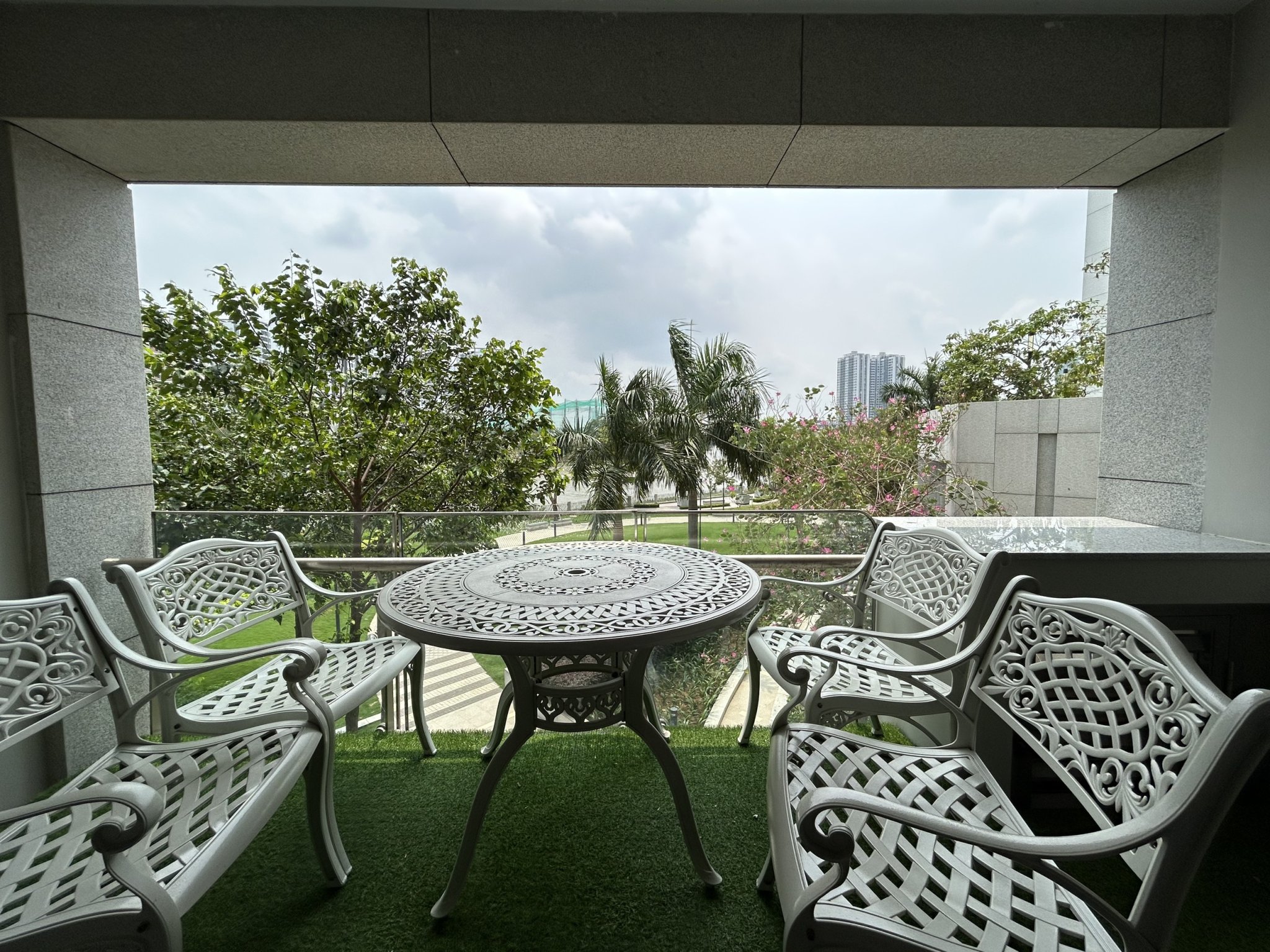 Cho thuê căn hộ cao cấp River Park  Premier  Phú Mỹ Hưng. Diện tích: 124m, 3 phòng ngủ, nội thất đầy đủ, view nội khu thoáng mát. Giá chỉ: 43 triệu/ tháng. Quý khách xem nhà liên hệ: hotline NGọc Thư ( zalo, viber) - 5080