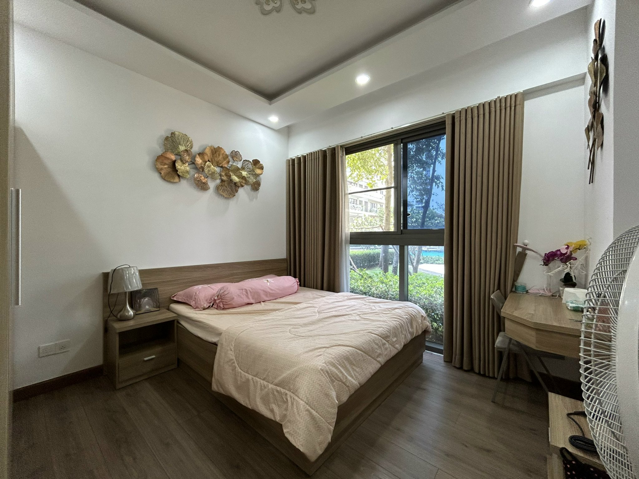 Cho thuê căn hộ cao cấp River Park  Premier  Phú Mỹ Hưng. Diện tích: 124m, 3 phòng ngủ, nội thất đầy đủ, view nội khu thoáng mát. Giá chỉ: 43 triệu/ tháng. Quý khách xem nhà liên hệ: hotline NGọc Thư ( zalo, viber) - 5078