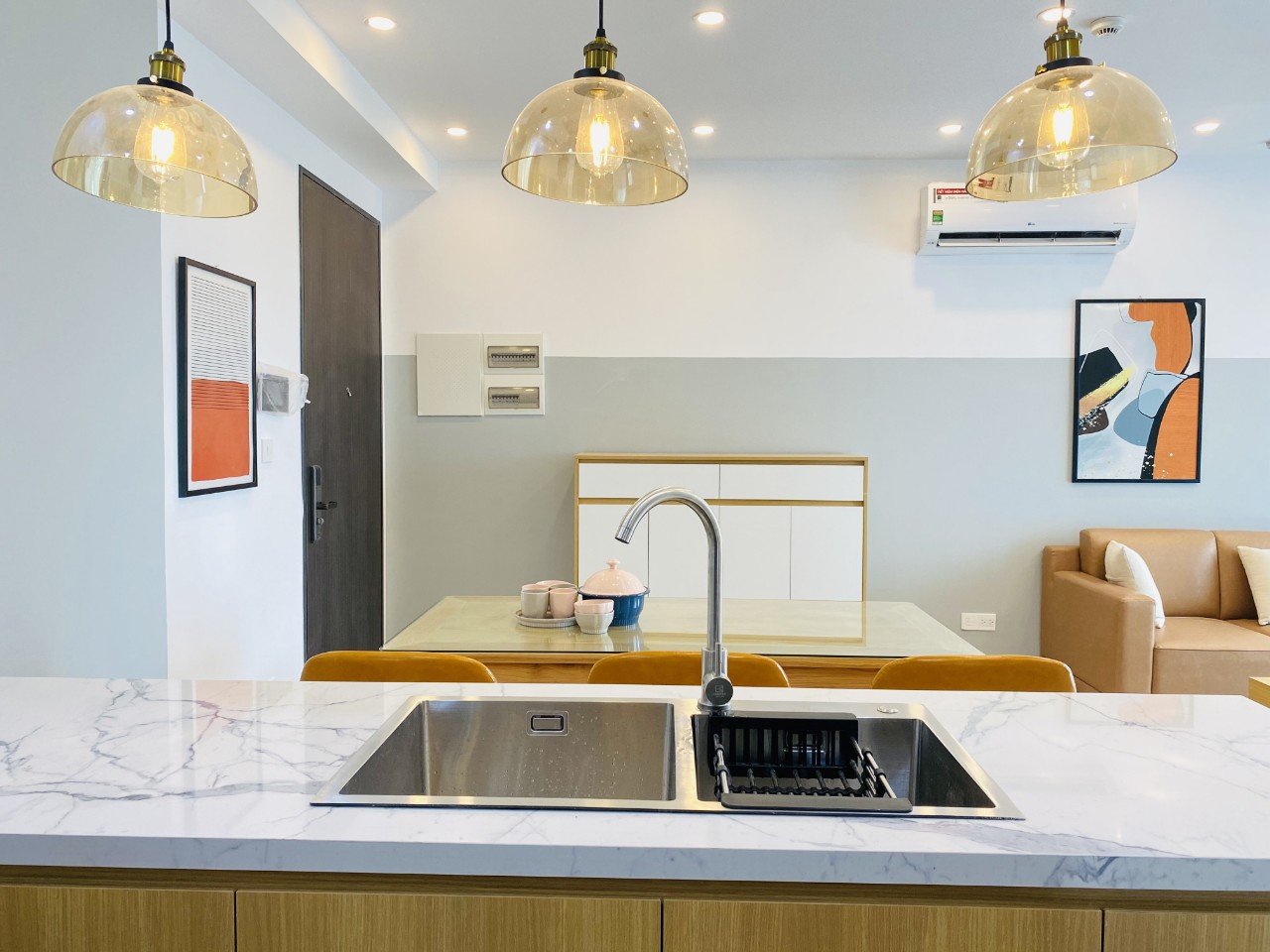 Cần cho thuê căn hộ Hưng Phúc Premier Phú Mỹ Hưng. Diện tích: 90m, 3 Phòng ngủ, 2wc, nội thất cao cấp. giá chỉ 21 triệu/ tháng. Quý khách xem nhà liên hệ: hotline Ngọc Thư ( zalo, viber ) - 5125