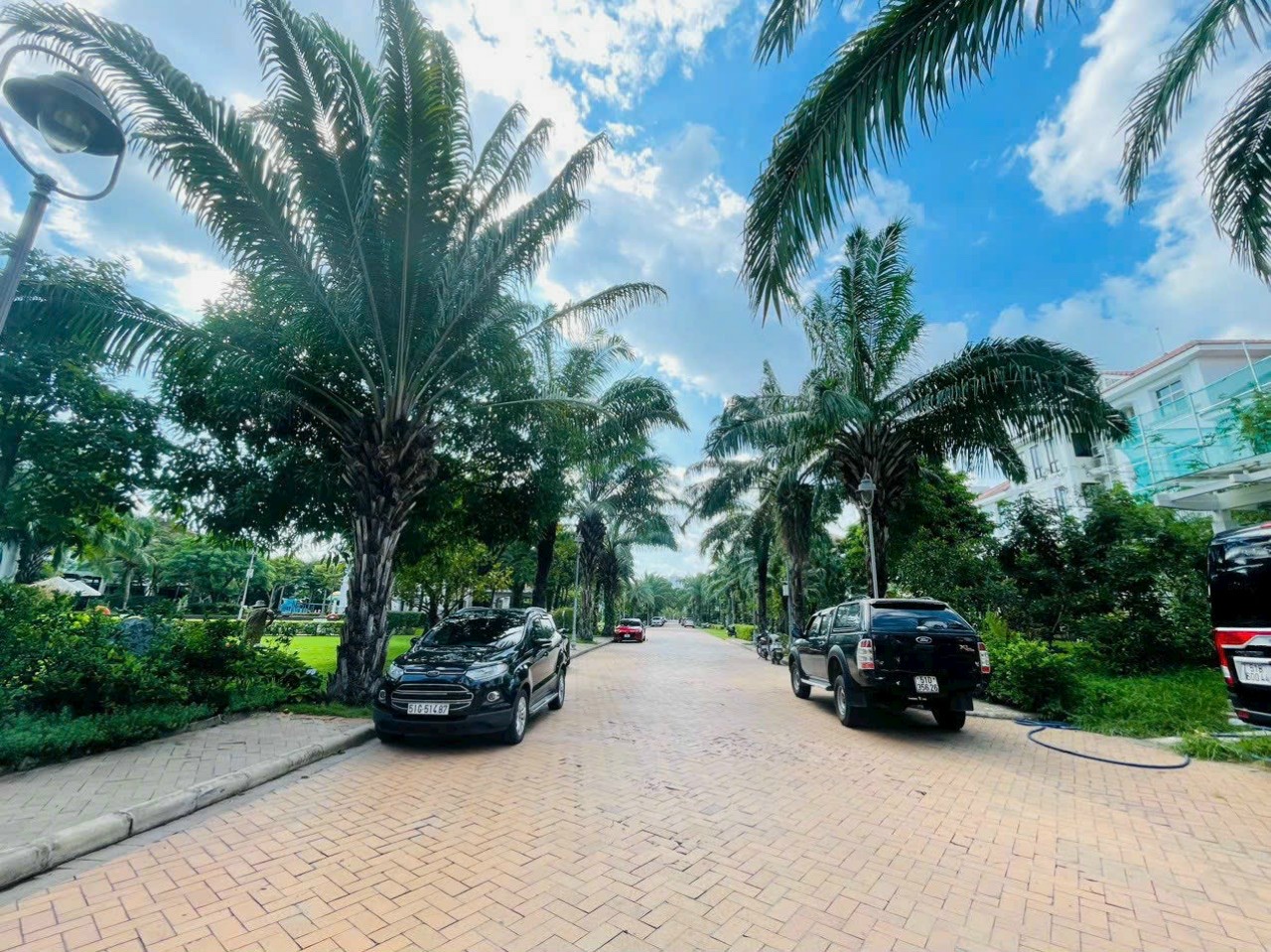 Bán Nhà Khu Chateau Giá 85 Tỷ Còn Thương Lượng.Không còn căn nào rẻ hơn, xem nhà liên hệ em Luân hotline - 5662