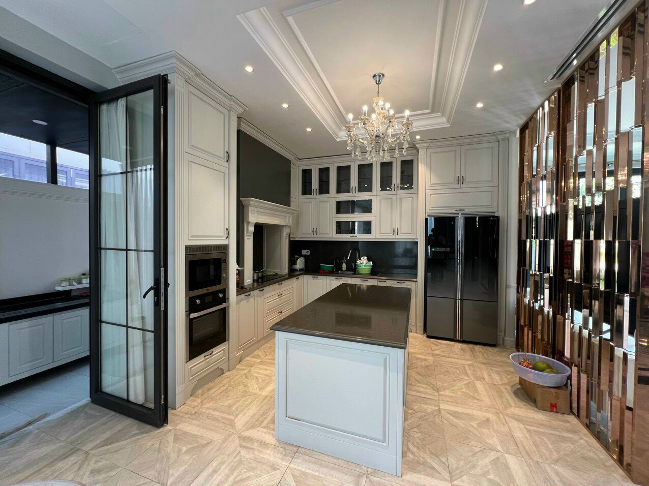 Bán Biệt Thự Góc 03 mặt tiền Nam Thông 2, giá 150 tỷ đất 370m2, nhà 800m2 Nhà Cực Đẹp Xem Nhà liên hệ hotline - 5669
