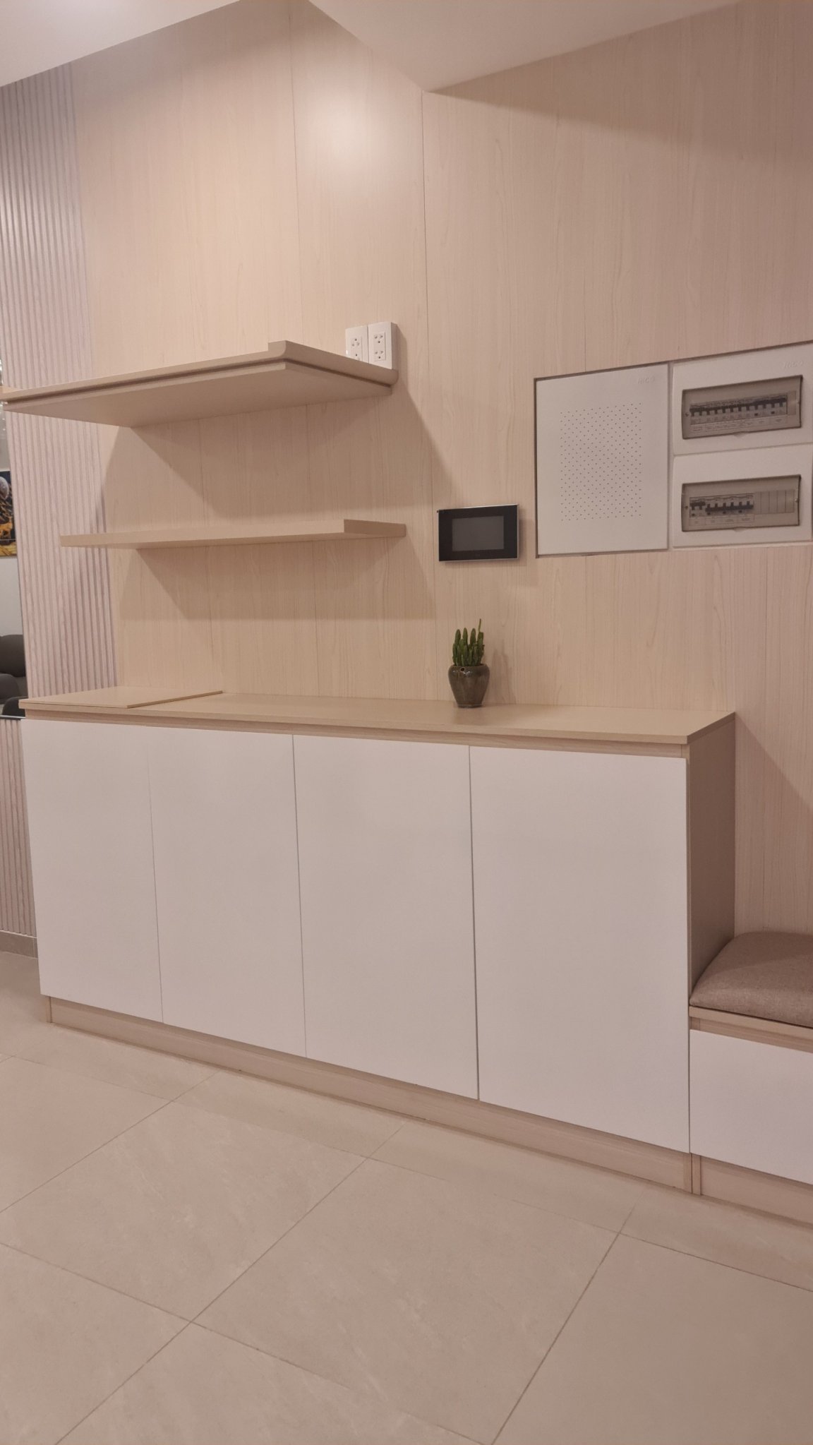 Bán gấp căn hộ Hưng Phúc Premier, phú mỹ hưng, quận 7. Diện tích: 69m, 2 phòng ngủ, nội thất cao cấp, thiết kế sang trọng. Giá chỉ 5,7 tỷ ( bớt ít lộc) . Liên hệ: hotline Ngọc Thư ( zalo, viber) - 5745