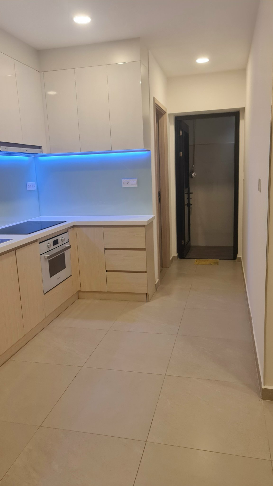 Bán gấp căn hộ Hưng Phúc Premier, phú mỹ hưng, quận 7. Diện tích: 69m, 2 phòng ngủ, nội thất cao cấp, thiết kế sang trọng. Giá chỉ 5,7 tỷ ( bớt ít lộc) . Liên hệ: hotline Ngọc Thư ( zalo, viber) - 5741