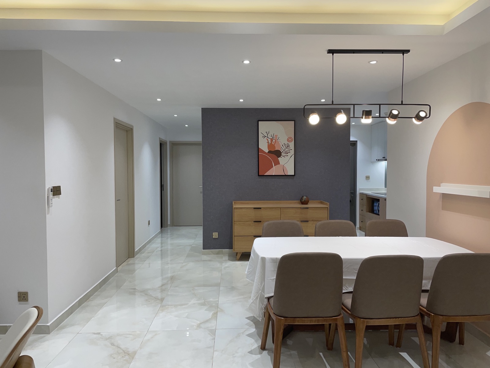 Cần bán căn hộ Ascentia, phú mỹ hưng, quận 7. Diện tích: 109m, 3 phòng ngủ, nội thất đầy đủ. Gía chỉ: 9 tỷ. Liên hệ: hotline Ngọc Thư ( zalo, viber) - 5776