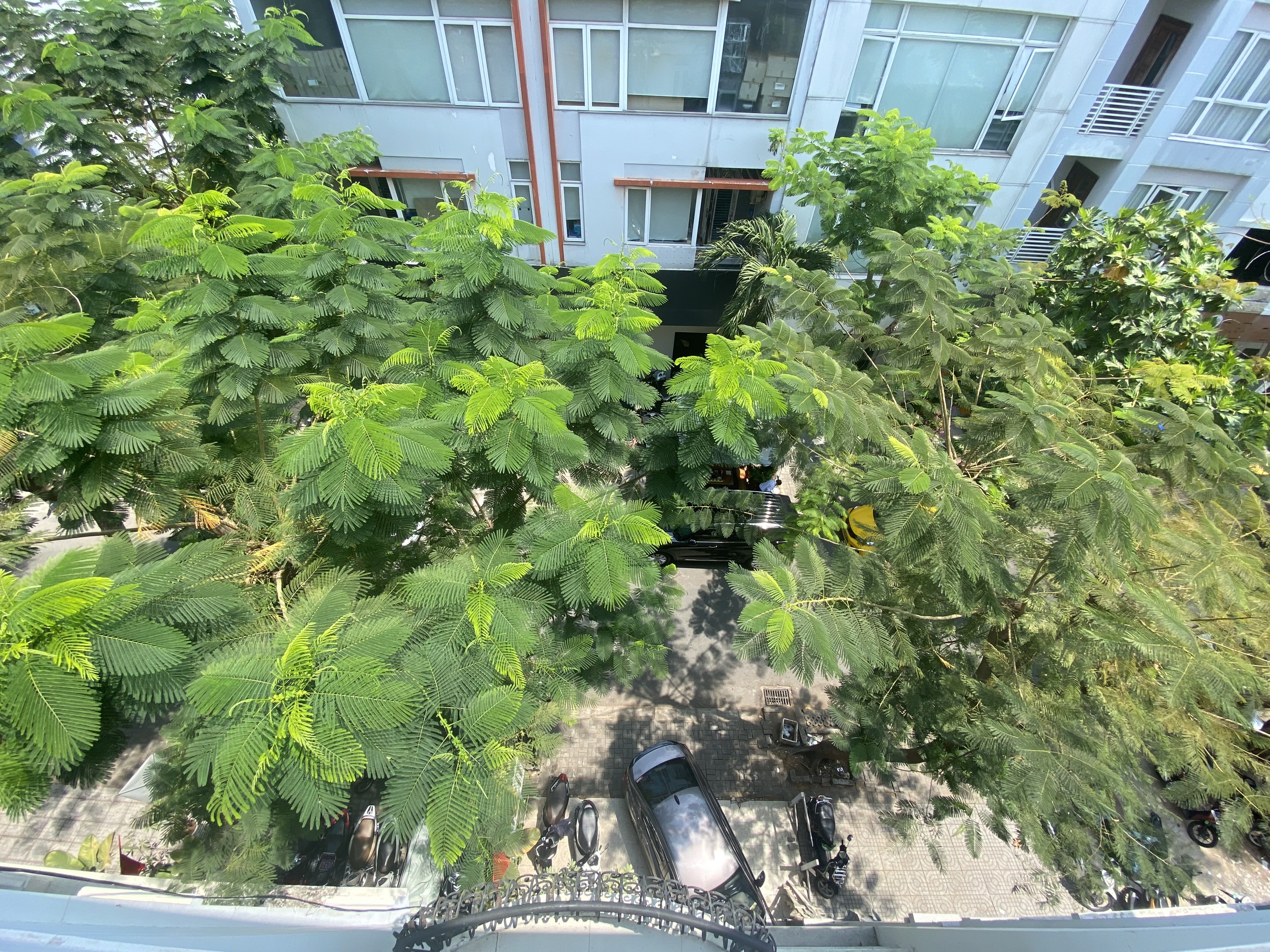Cho Thuê Nhà Phố Hưng Gia 1- Phú Mỹ Hưng Q7.DTSD: 380 m2. Nhà Mới Sơn Sửa - Sạch Đẹp- Thiết Kế 6 Phòng . Em Luân - 6026