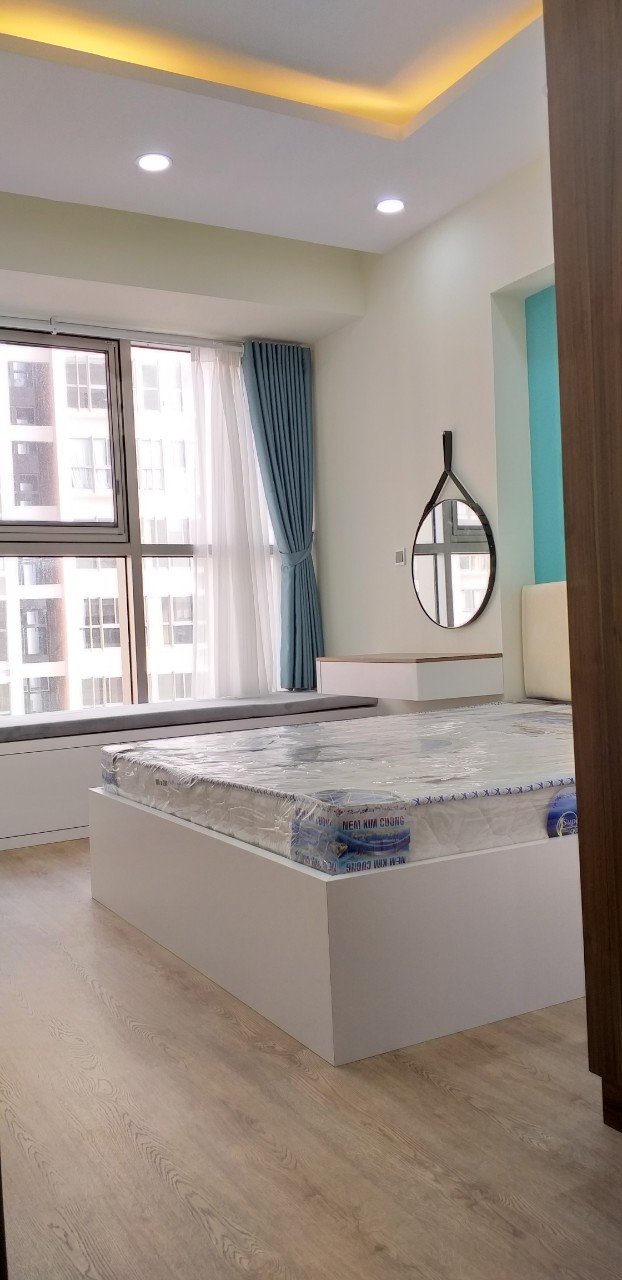 Cho thuê căn hộ Midtown Phú Mỹ Hưng, Q7. Diện tích: 89m, 2 phòng ngủ, nội thất đầy đủ, có ô xe tầng hầm. Giá chỉ 23 triệu/ tháng . Quý khách xem nhà liên hệ: hotline Ngọc Thư ( zalo, viber) - 6222