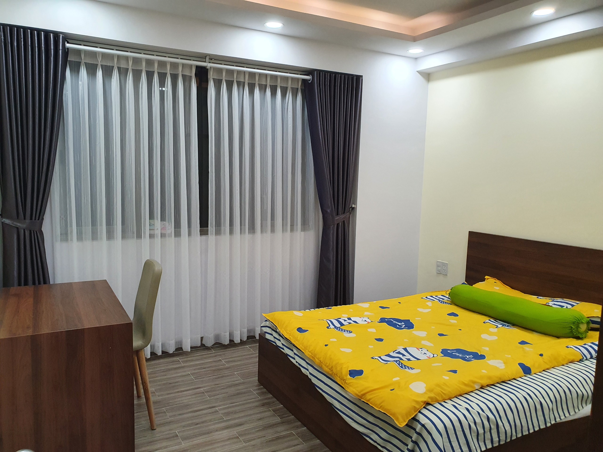 Cho thuê căn hộ Hưng Phúc phú mỹ hưng quận 7. Diện tích: 98m, 3 phòng ngủ, nội thất cao cấp, Gía chỉ 24tr/ tháng. Liên hệ: hotline Ngọc Thư xem nhà - 6305