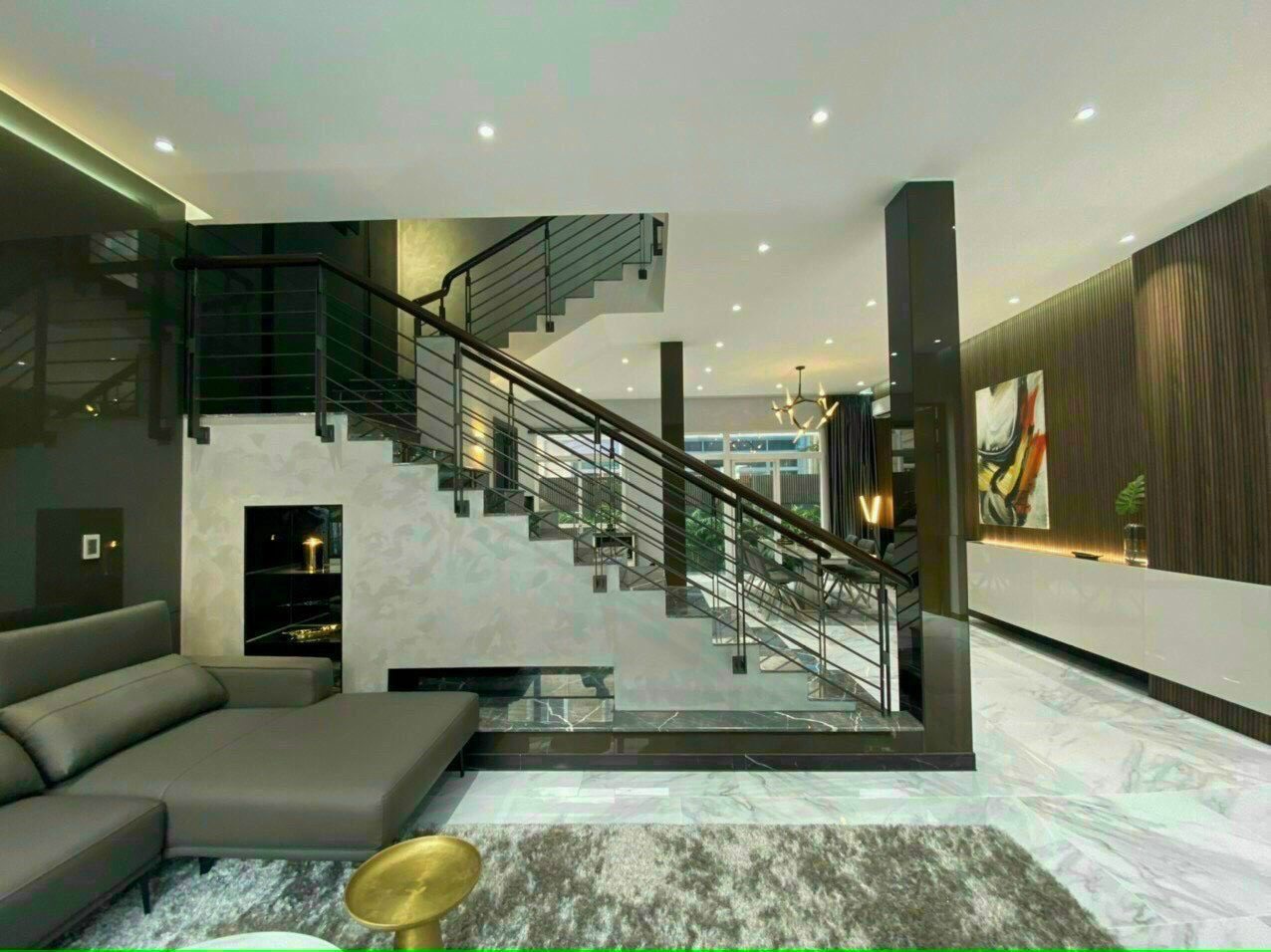 Chuyên cho thuê biệt thự - Nhà phố Phú Mỹ Hưng giá rất tốt chỉ từ 35 triệu. Bên em có giỏ hàng cho thuê biệt thự, shophouse, nhà phố tại Phú Mỹ Hưng đang dạng - giá siêu tốt - hỗ trợ xem nhà nhanh chóng. Em Thành Luân: hotline ( Zalo, Viber, Sms...) - 6370