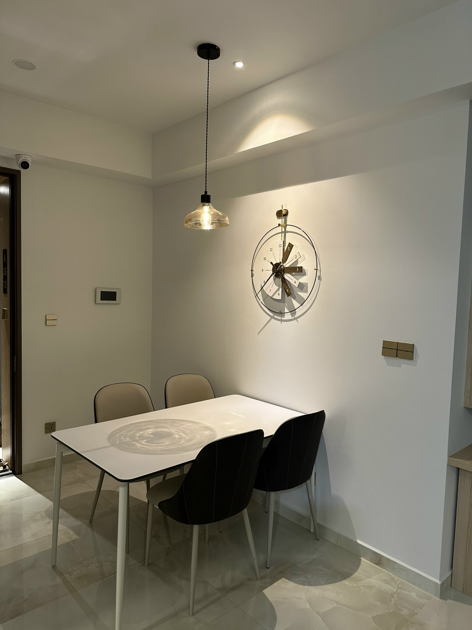 Cho thuê căn hộ cao cấp 1 phòng ngủ Ascentia, phú mỹ hưng, quận 7. DT: 55m, nội thất đầy đủ, giá chỉ có 19 tr/ tháng. Liên hệ Ngọc Thư: hotline xem nhà ngay ( zalo, viber) - 6406