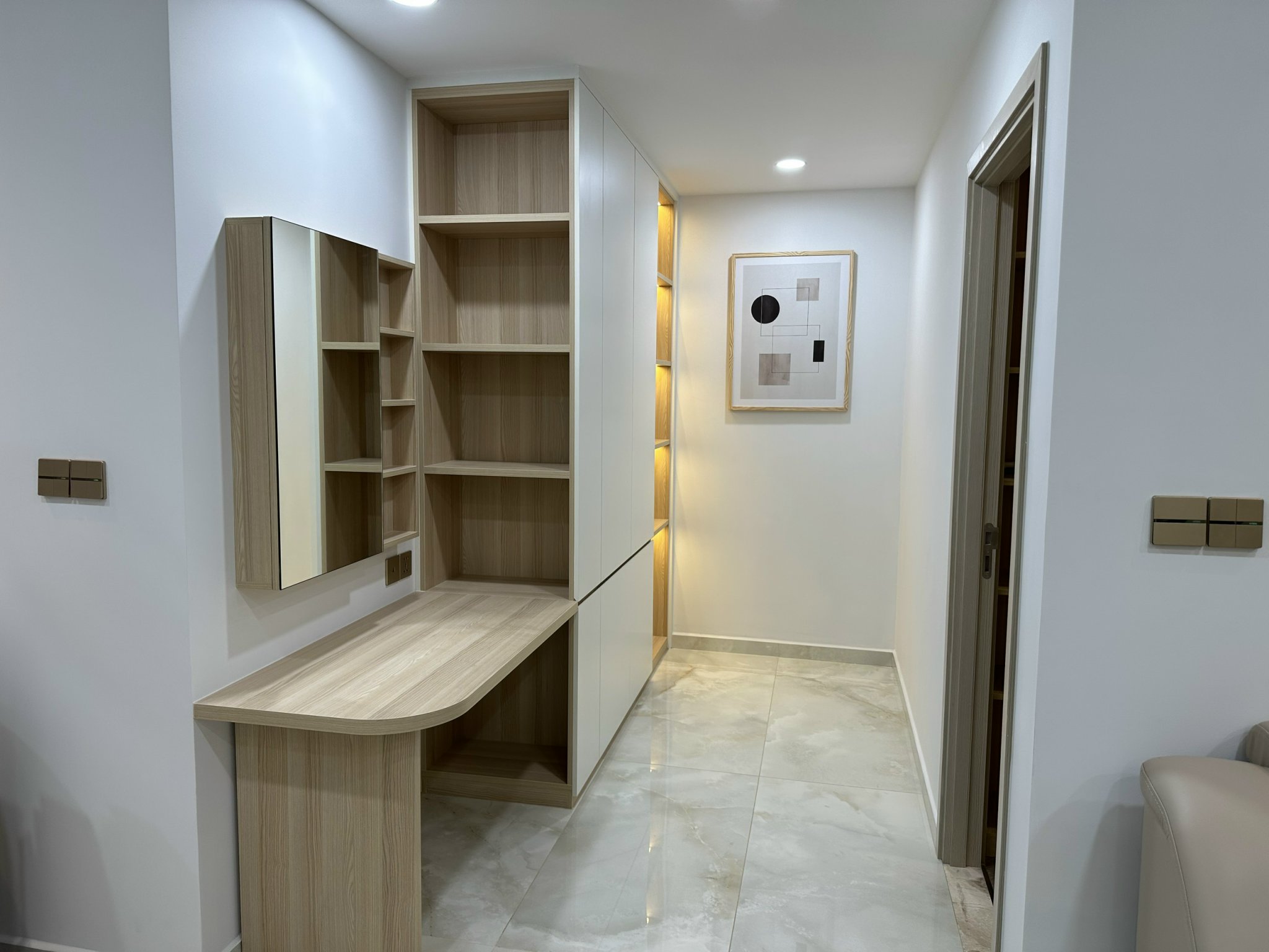 Cho thuê căn hộ cao cấp 1 phòng ngủ Ascentia, phú mỹ hưng, quận 7. DT: 55m, nội thất đầy đủ, giá chỉ có 19 tr/ tháng. Liên hệ Ngọc Thư: hotline xem nhà ngay ( zalo, viber) - 6405