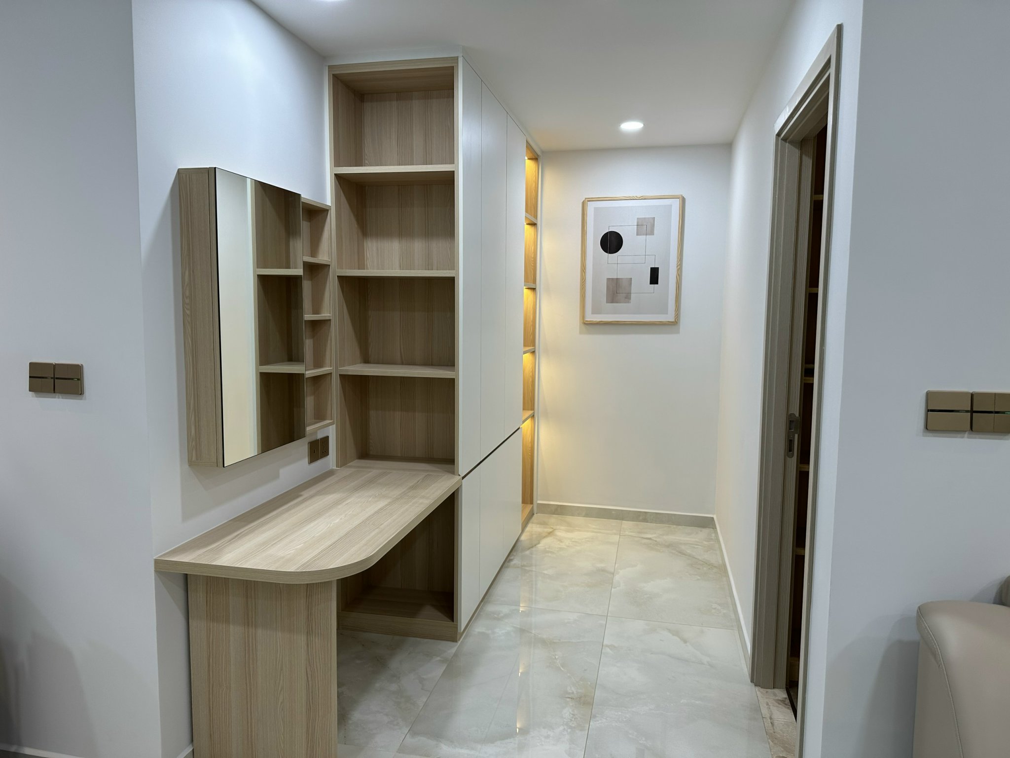 Cho thuê căn hộ cao cấp 1 phòng ngủ Ascentia, phú mỹ hưng, quận 7. DT: 55m, nội thất đầy đủ, giá chỉ có 19 tr/ tháng. Liên hệ Ngọc Thư: hotline xem nhà ngay ( zalo, viber) - 6407