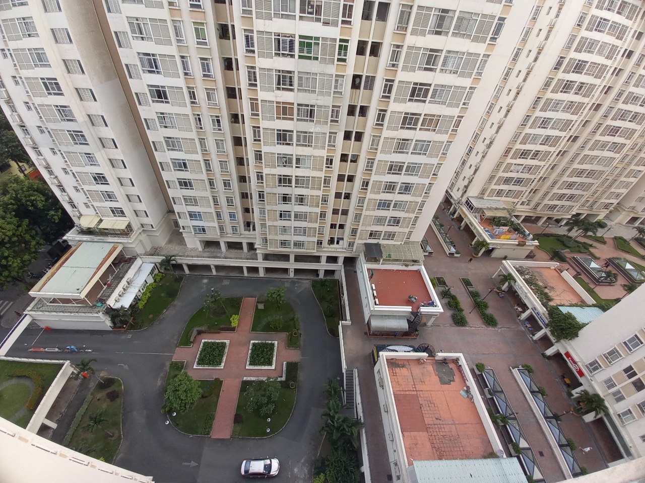Bán gấp Căn hộ Cao cấp Sky Garden 3, Phú Mỹ Hưng, Q.7. Nhà cực đẹp, 68m2, 2PN. Giá chỉ: 4.3 tỷ. LH ngay hotline (Đình Hải) - 6461