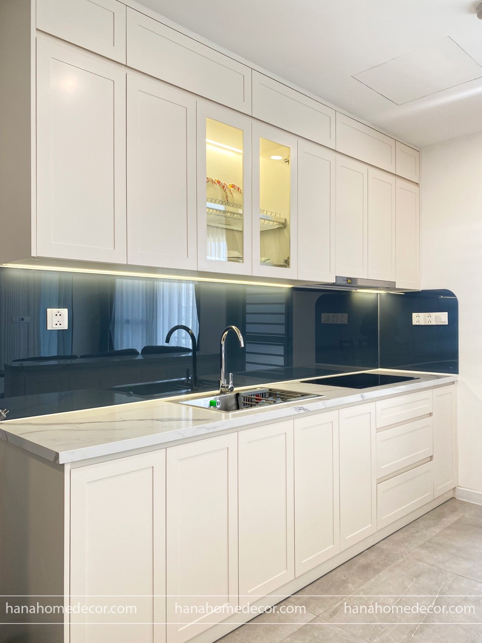 Bán căn hộ cao cấp The Antonia, phú mỹ hưng, quận 7. Diện tích: 78m, 2 phòng ngủ, Nhà nội thất hiện đại, sang trọng, lầu cao.  Gía chỉ 7 tỷ . Qúy khách xem nhà liên hệ: hotline Ngọc thư ( zalo, viber) - 6634