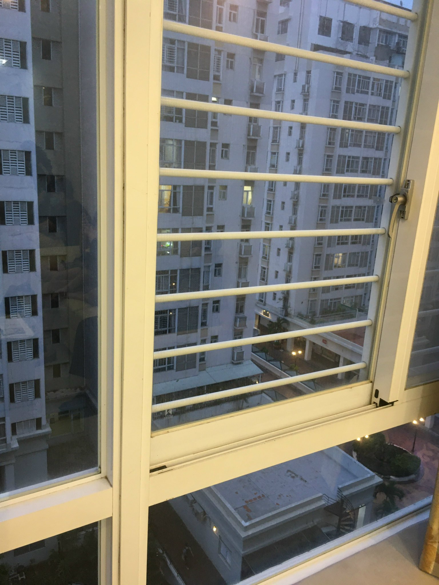Cho thuê Căn hộ Cao cấp Sky Garden 3, Phú Mỹ Hưng, Q.7, 68 m2. Giá chỉ 12 triệu/tháng. Liên hệ hotline (Đình Hải) - 6835