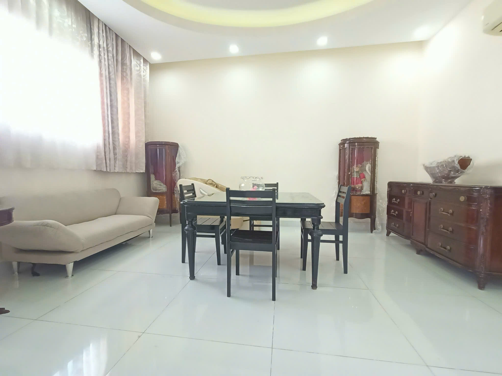 Bán biệt thự đơn lập Nam Viên, phú mỹ hưng, Q.7. Diện tích: 17,2x16m, trệt, 2 lầu, 5 phòng, nội thất cao cấp, giá chỉ 78  tỷ. Sổ hồng cầm tay. LH xem nhà : hotline Ngọc Thư ( zalo, viber) - 6986