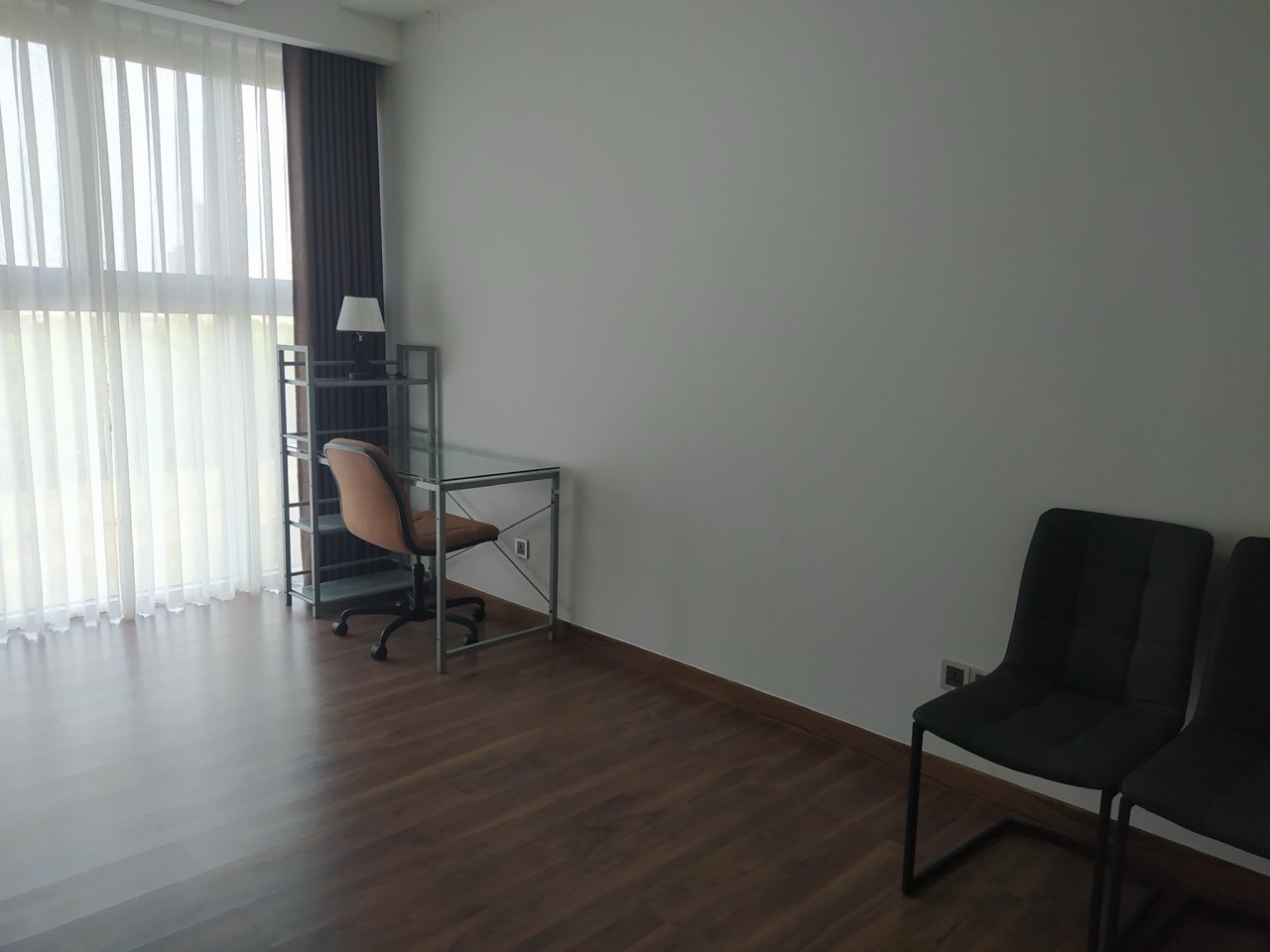 Cần bán căn hộ Midtown The Grand, phú mỹ hưng, quận 7. Diện tích: 135m, 3 phòng ngủ, nội thất cao cấp, nhà đang cho thuê dài hạn. Gía chỉ 11,7 tỷ. Anh chị xem nhà liên hệ: hotline Ngọc Thư ( zalo, viber) - 7211