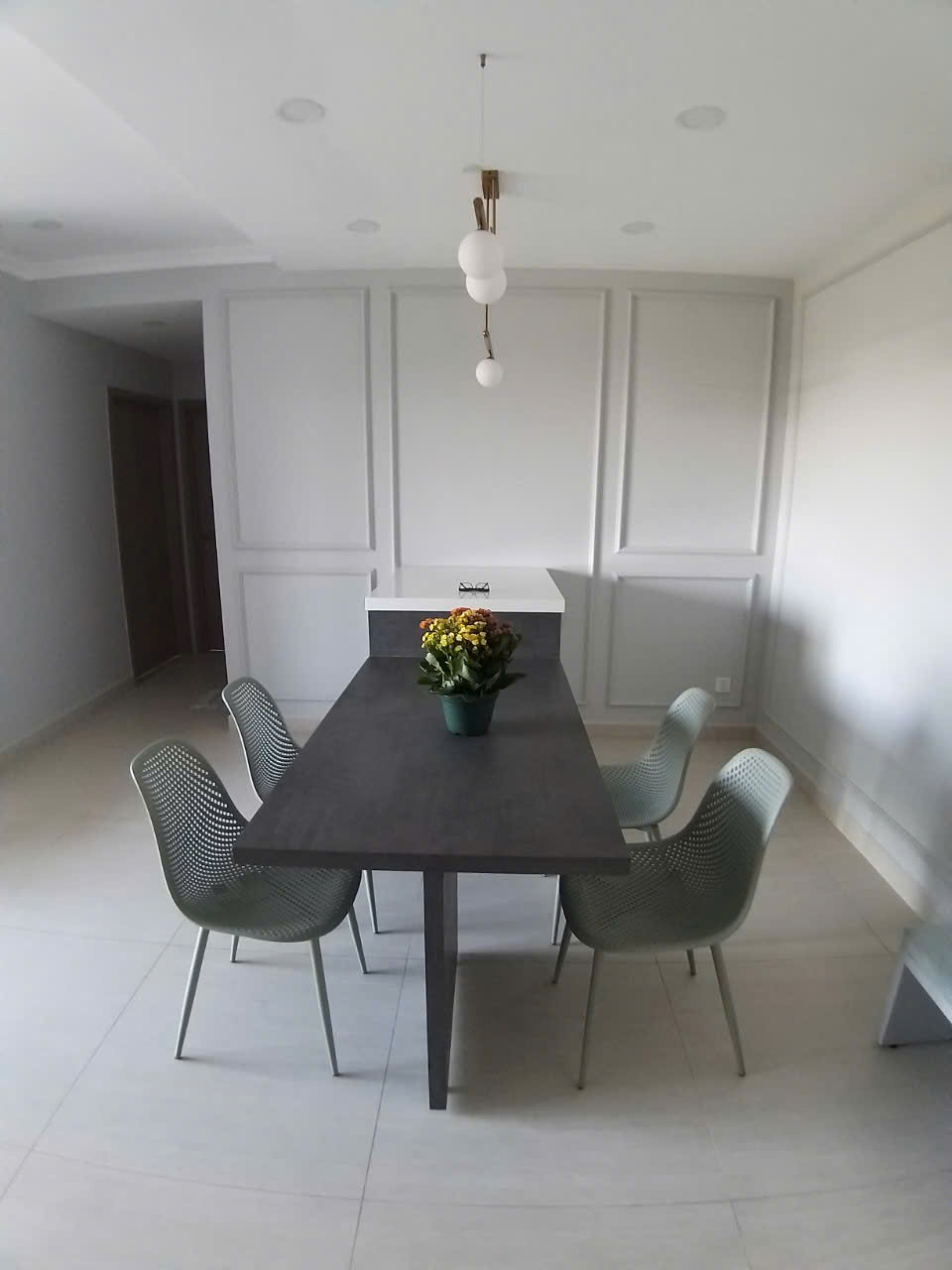 Cho thuê căn hộ Urbanhill, phú mỹ hưng, quận 7. Diện tích: 79m, 2 phòng ngủ, nội thất đầy đủ tiện nghi. Gía chỉ 20tr/ tháng. Qúy khách xem nhà liên hệ: hotline Ngọc Thư ( zalo, viber) - 7497
